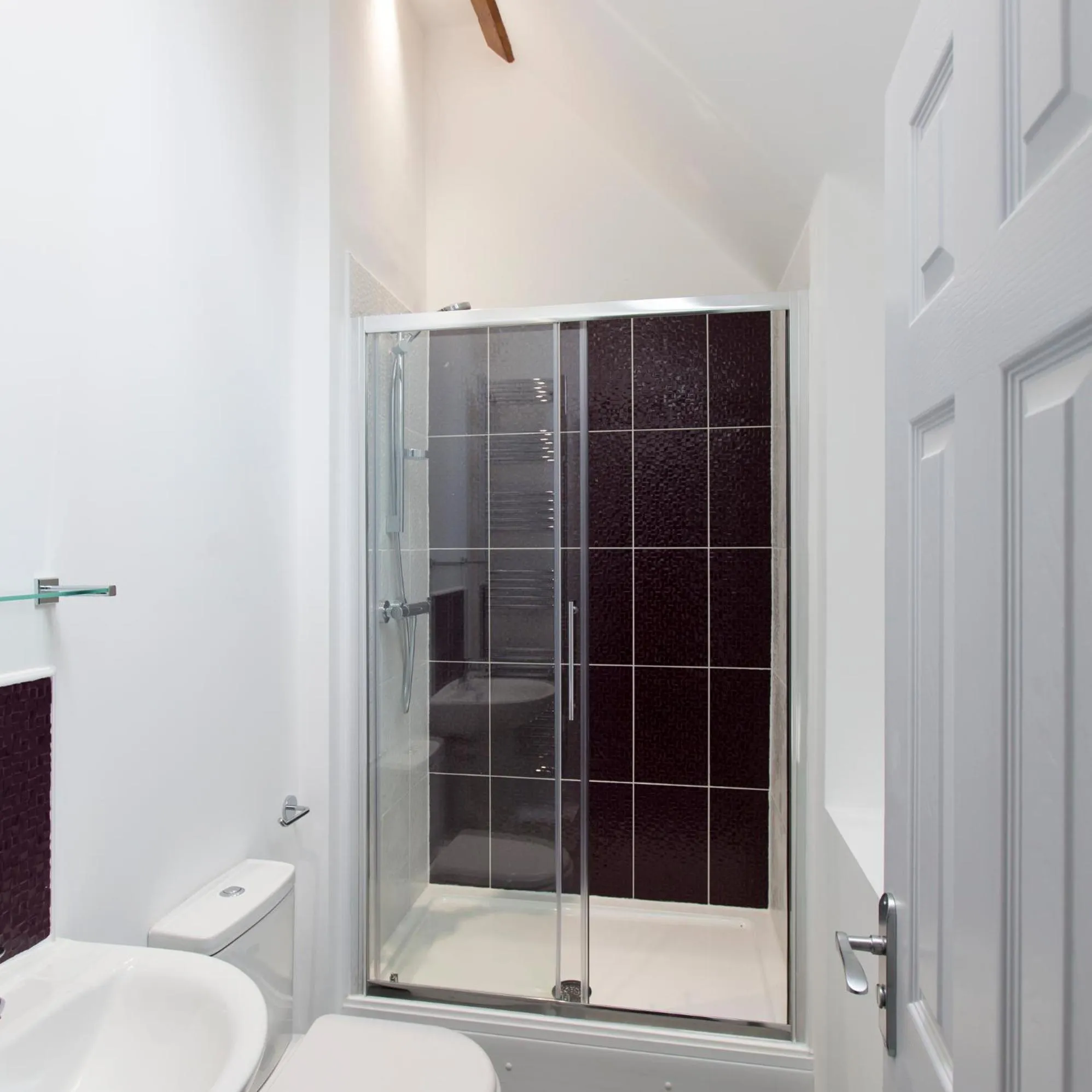 Shower in Old County Court