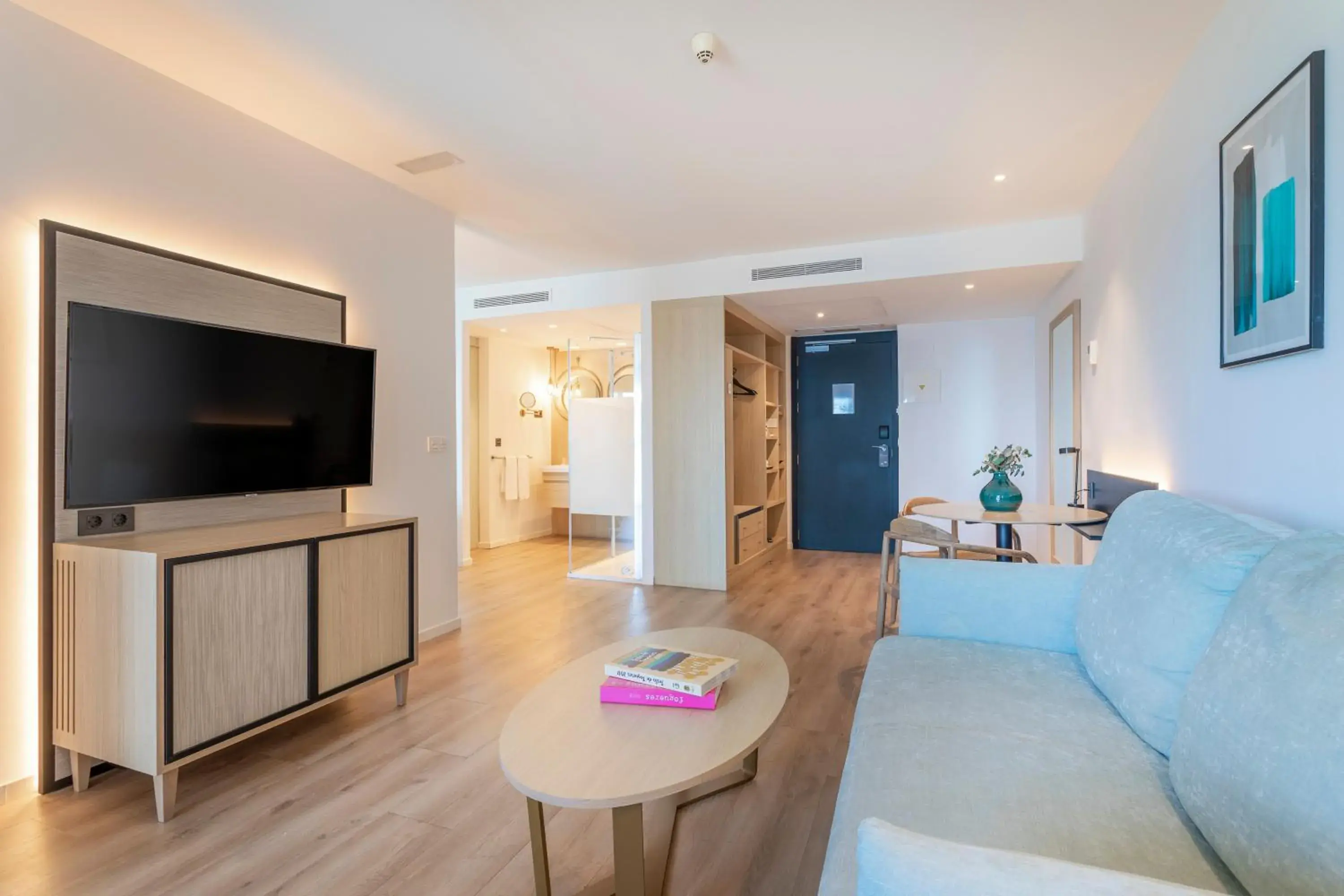 Junior Suite Communicated Sea View in Suites del Mar by Melia Junior Suite Communicated Sea View in Suites del Mar by Melia