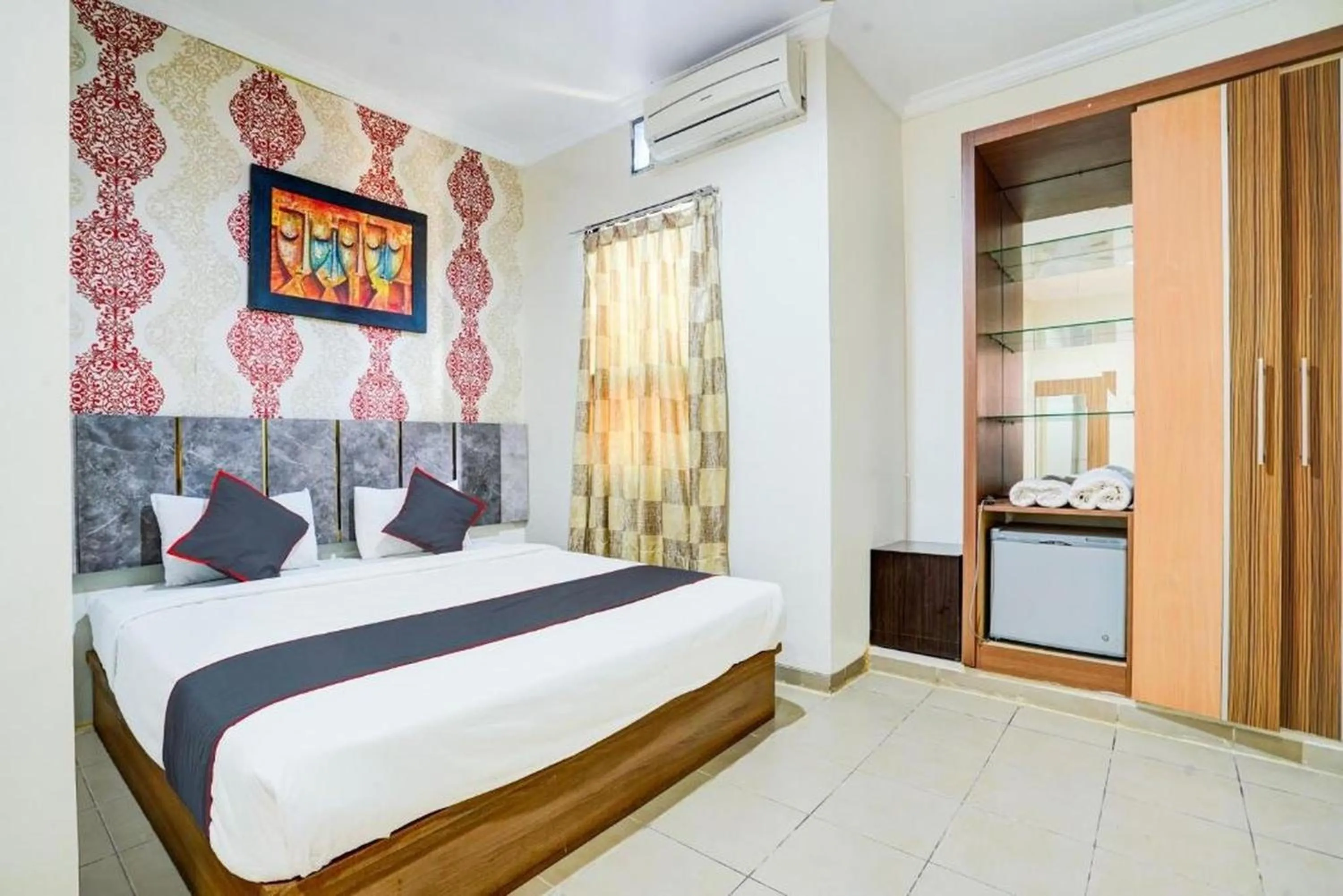 Photo of the whole room, Bed in Hotel O Padang City Center Near Pantai Padang Formerly D'Dhave Hotel