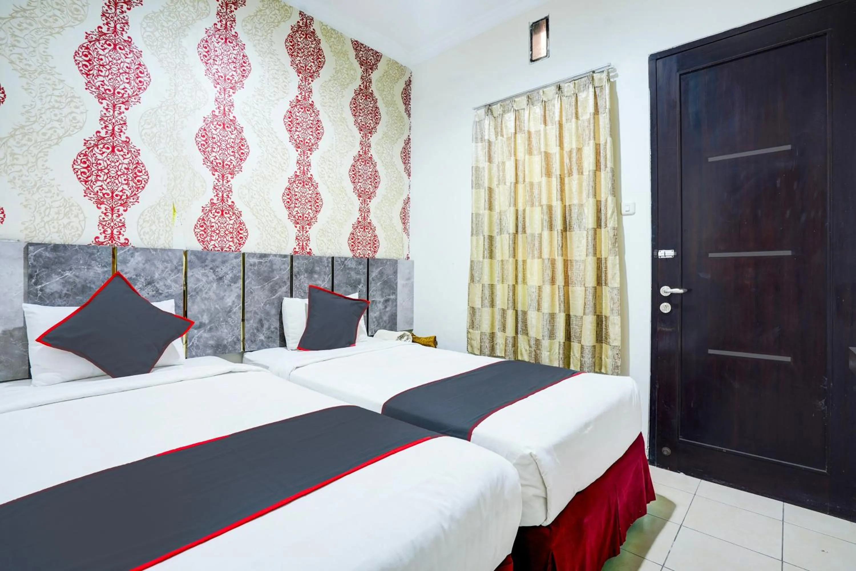 Bedroom, Bed in Hotel O Padang City Center Near Pantai Padang Formerly D'Dhave Hotel