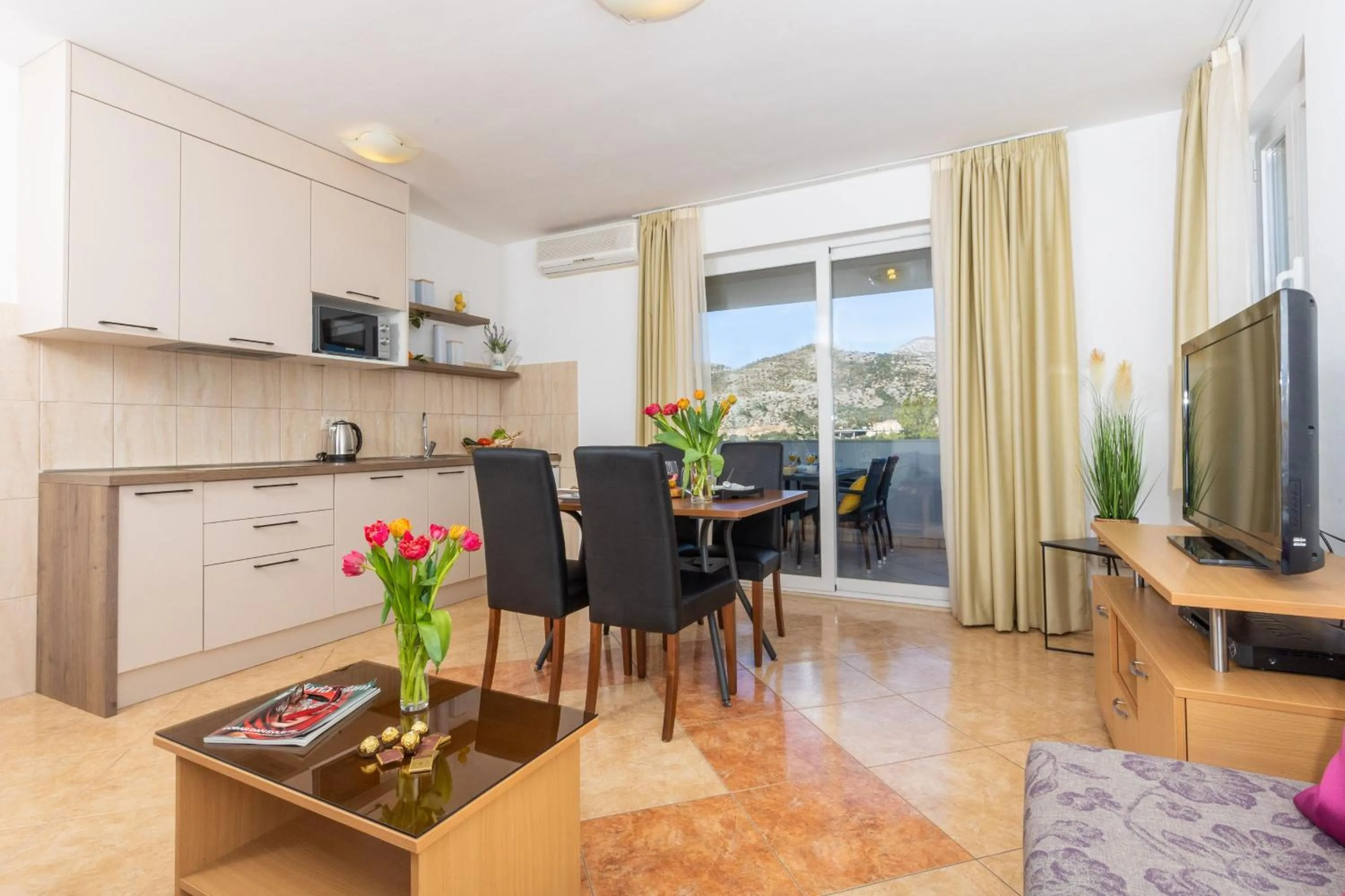 Dining area in Villa Erna
