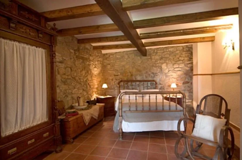 Bed in Turisme Rural Mas Isoles