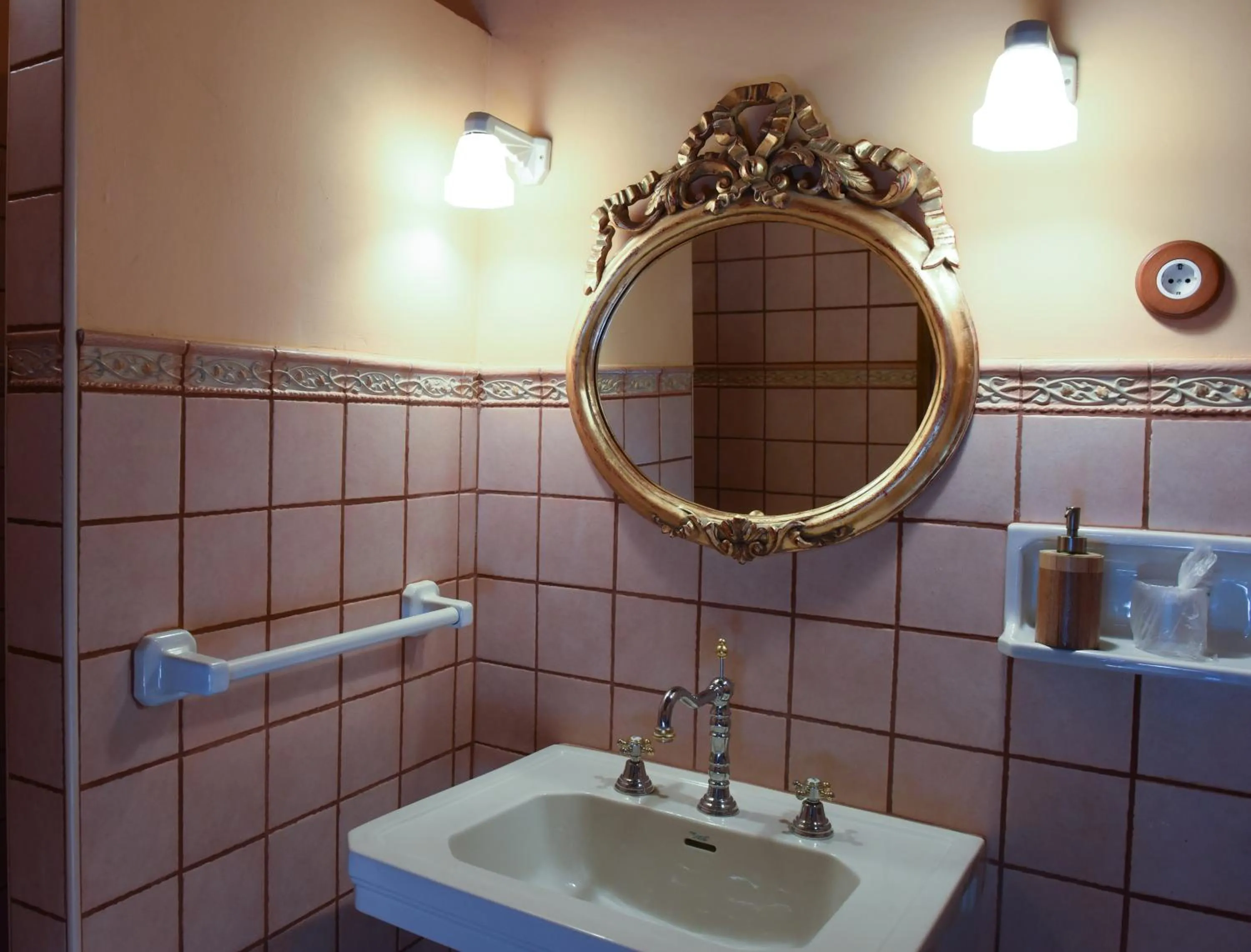 Bathroom in Turisme Rural Mas Isoles
