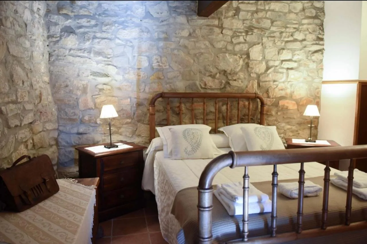 Bed in Turisme Rural Mas Isoles