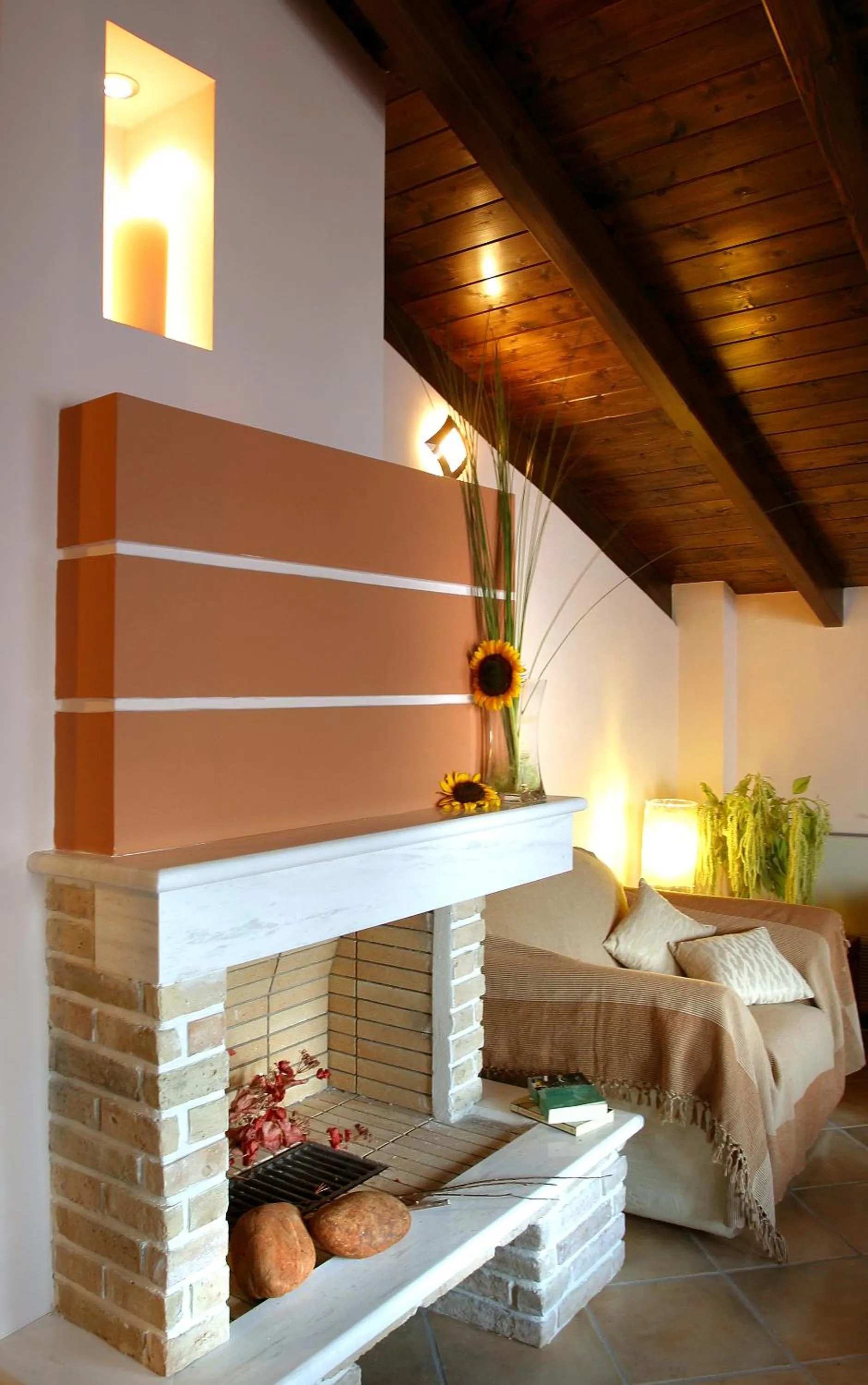 Decorative detail in On The Rocks