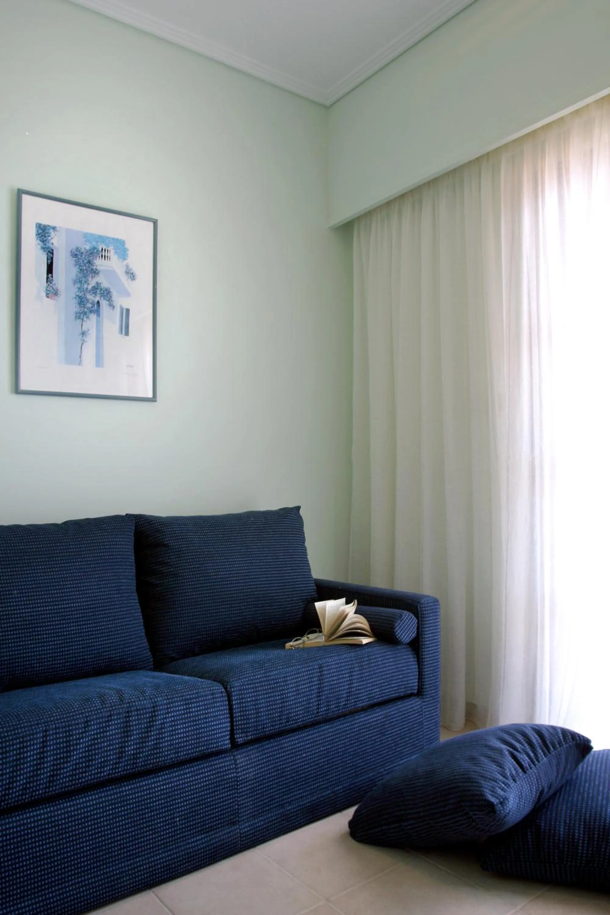 Living room in On The Rocks