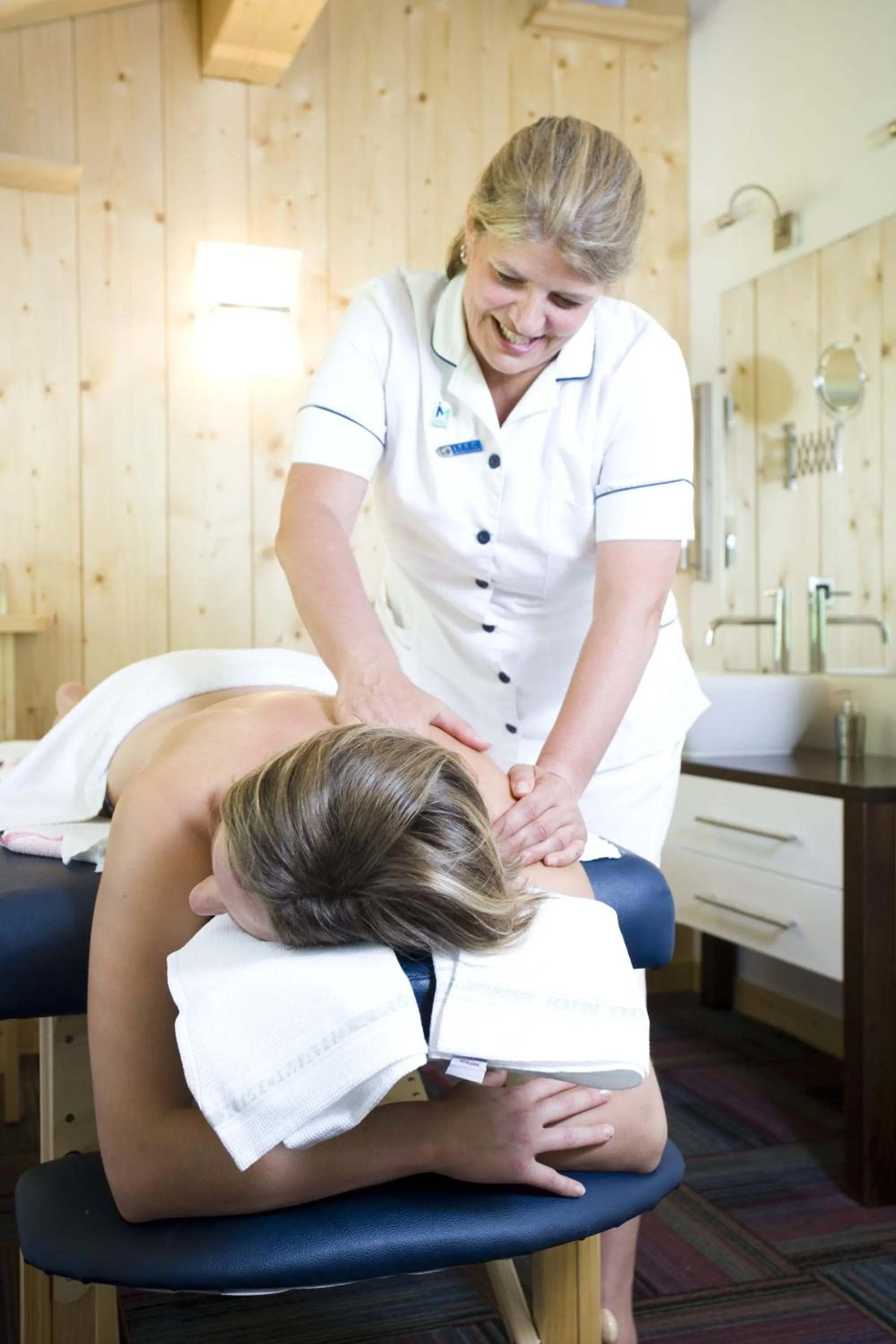 Massage in Aiguille du Midi - Hôtel & Restaurant