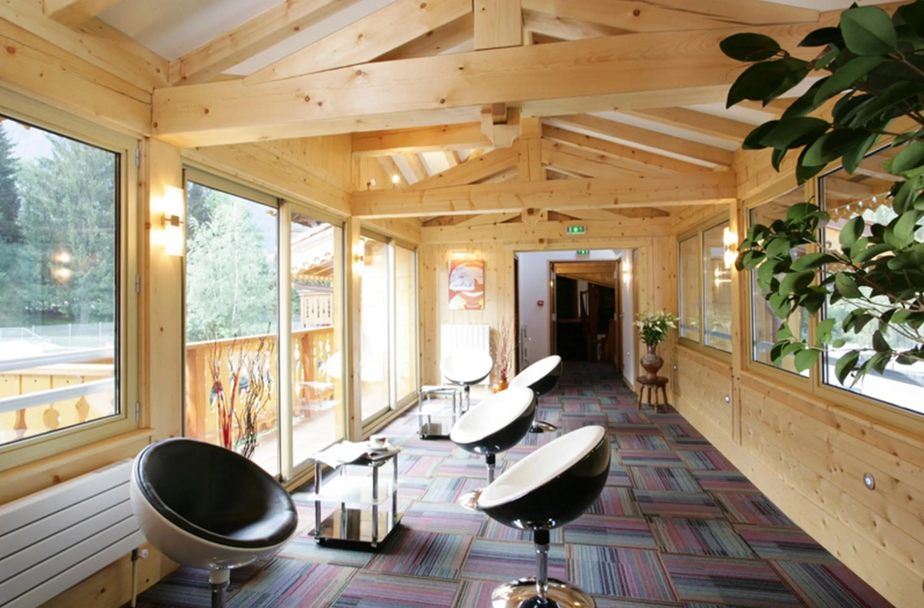 Communal lounge/ TV room in Aiguille du Midi - Hôtel & Restaurant