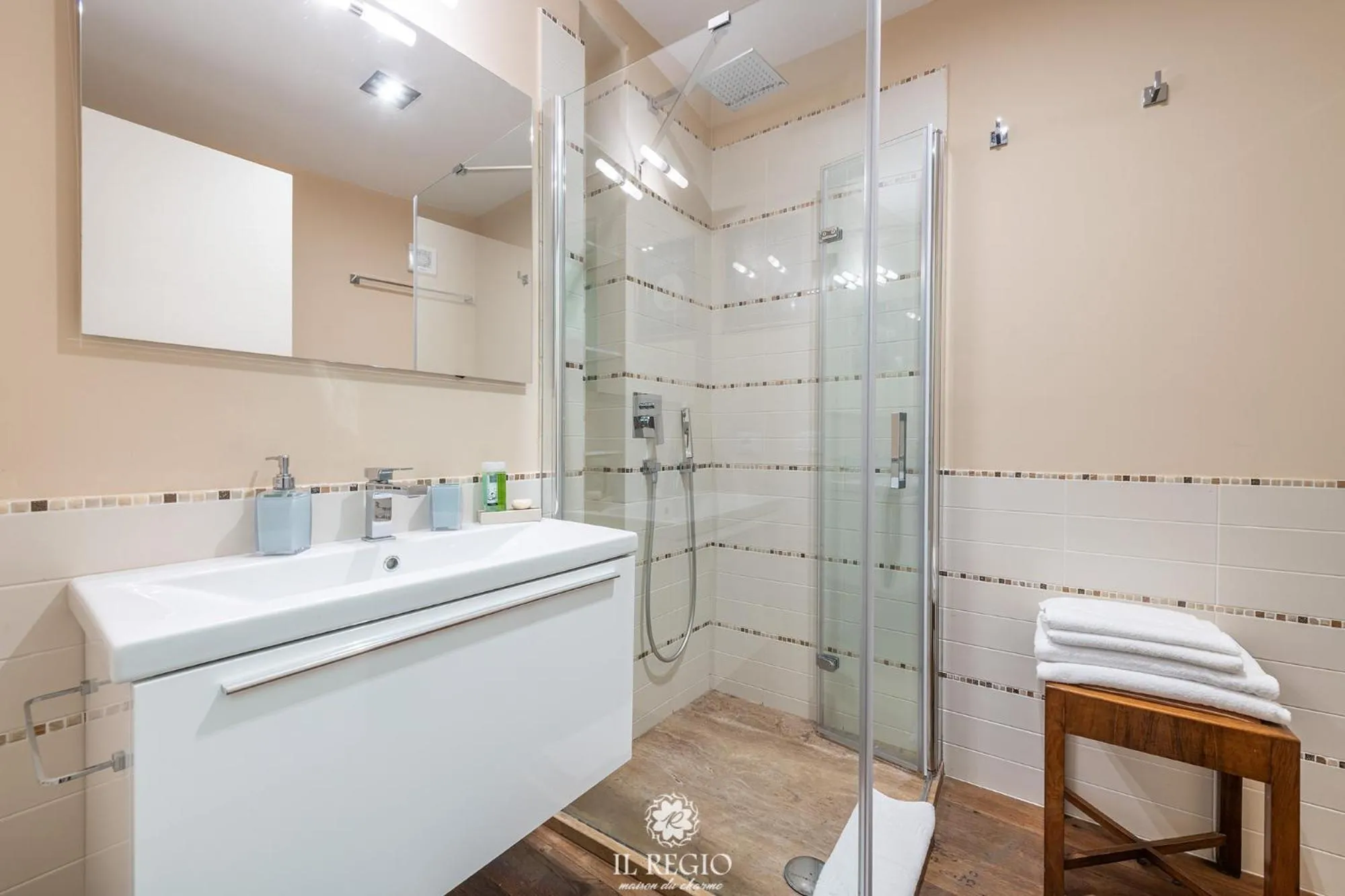 Shower in Il Regio Maison di Charme