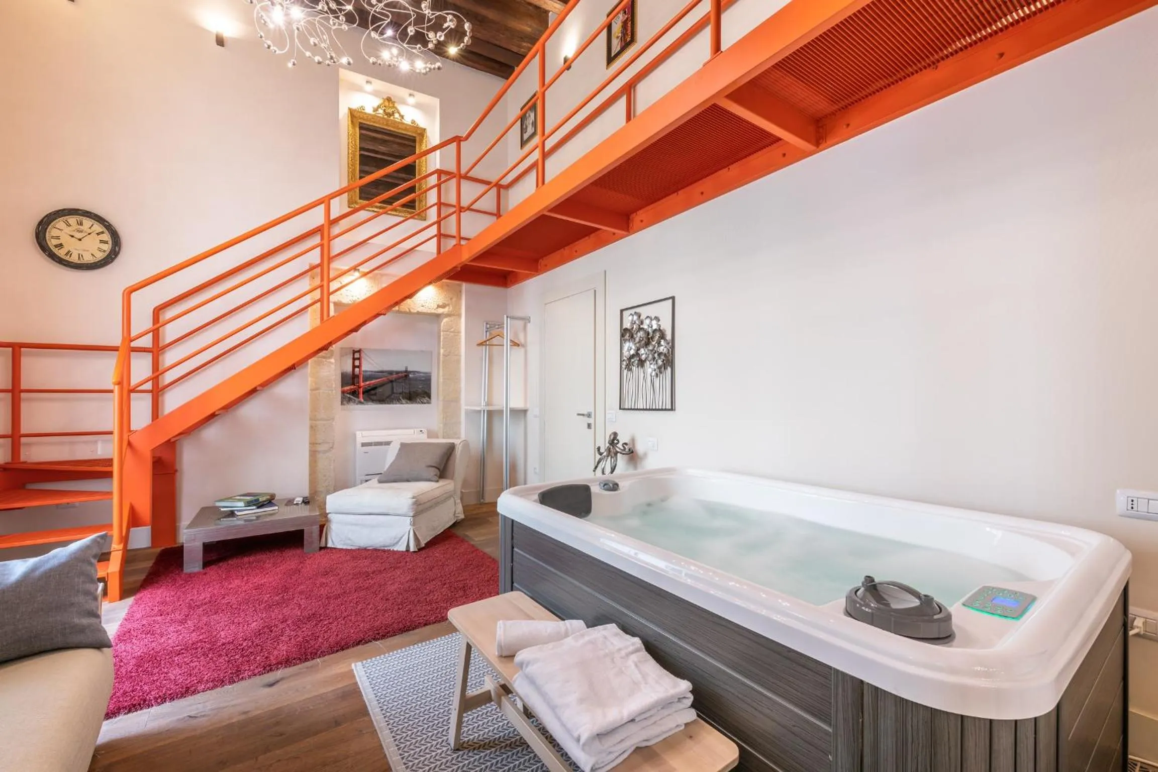 Suite with Hot Tub in Il Regio Maison di Charme