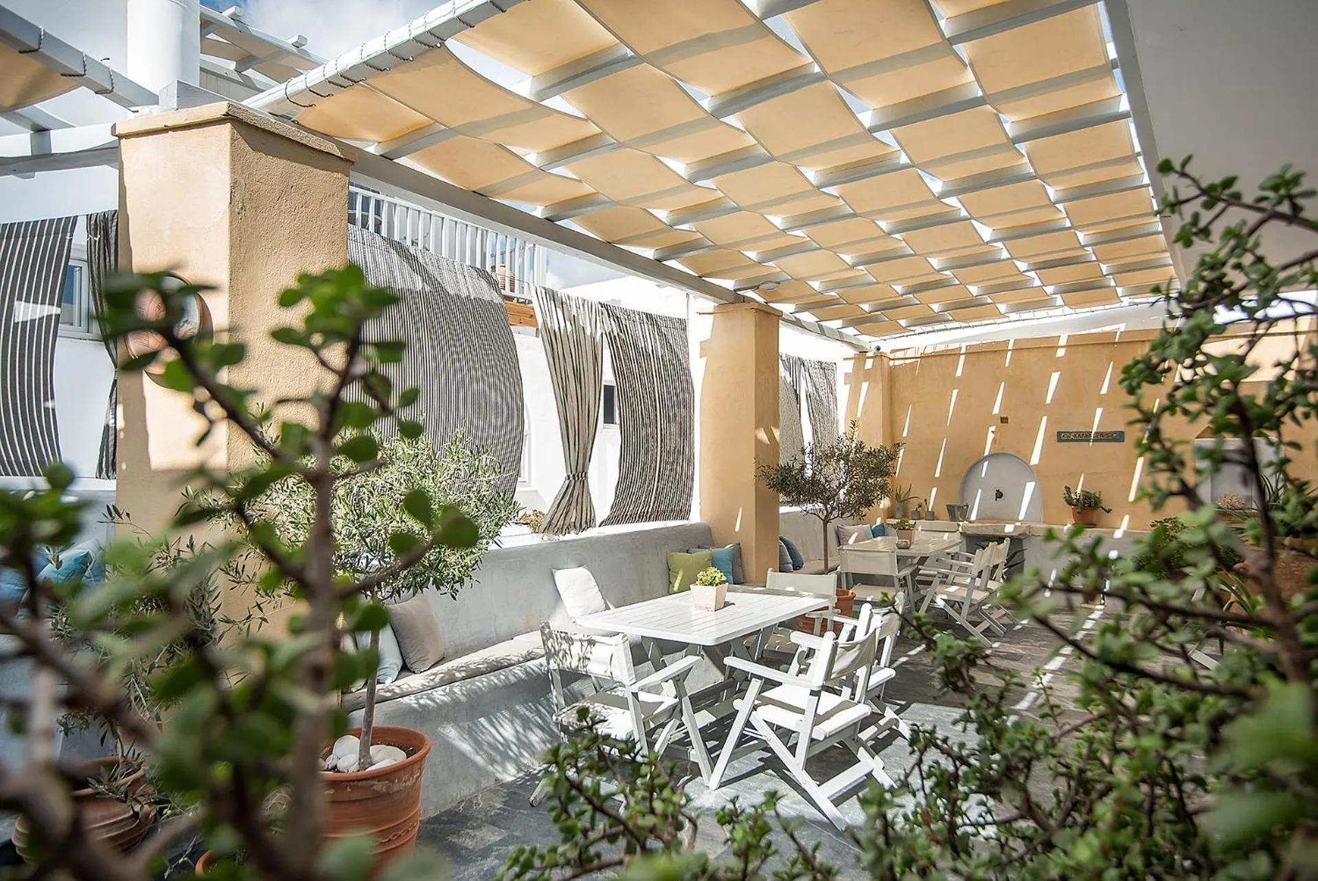 Garden in Argonauta Hotel