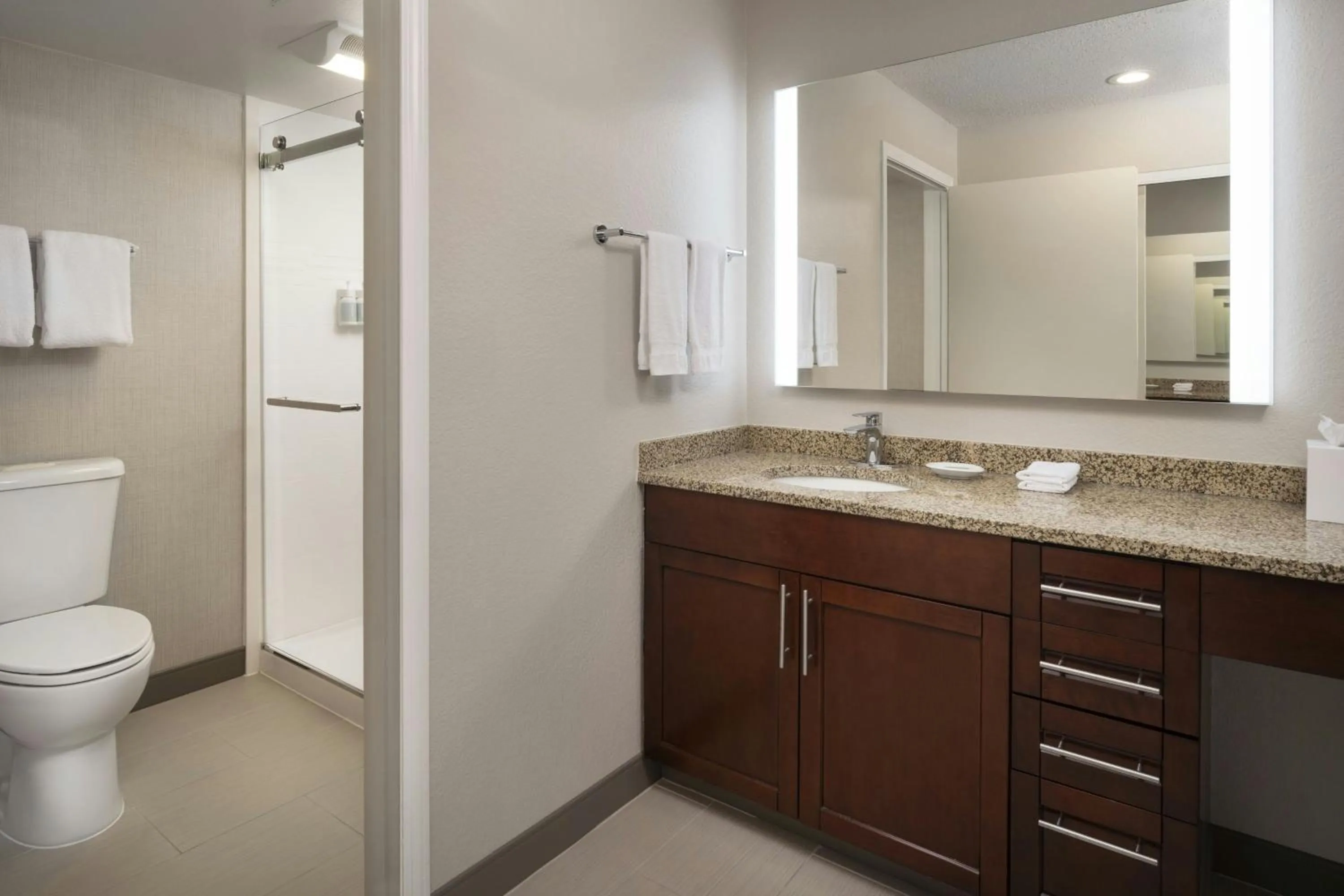 Bathroom in Residence Inn Pleasant Hill Concord