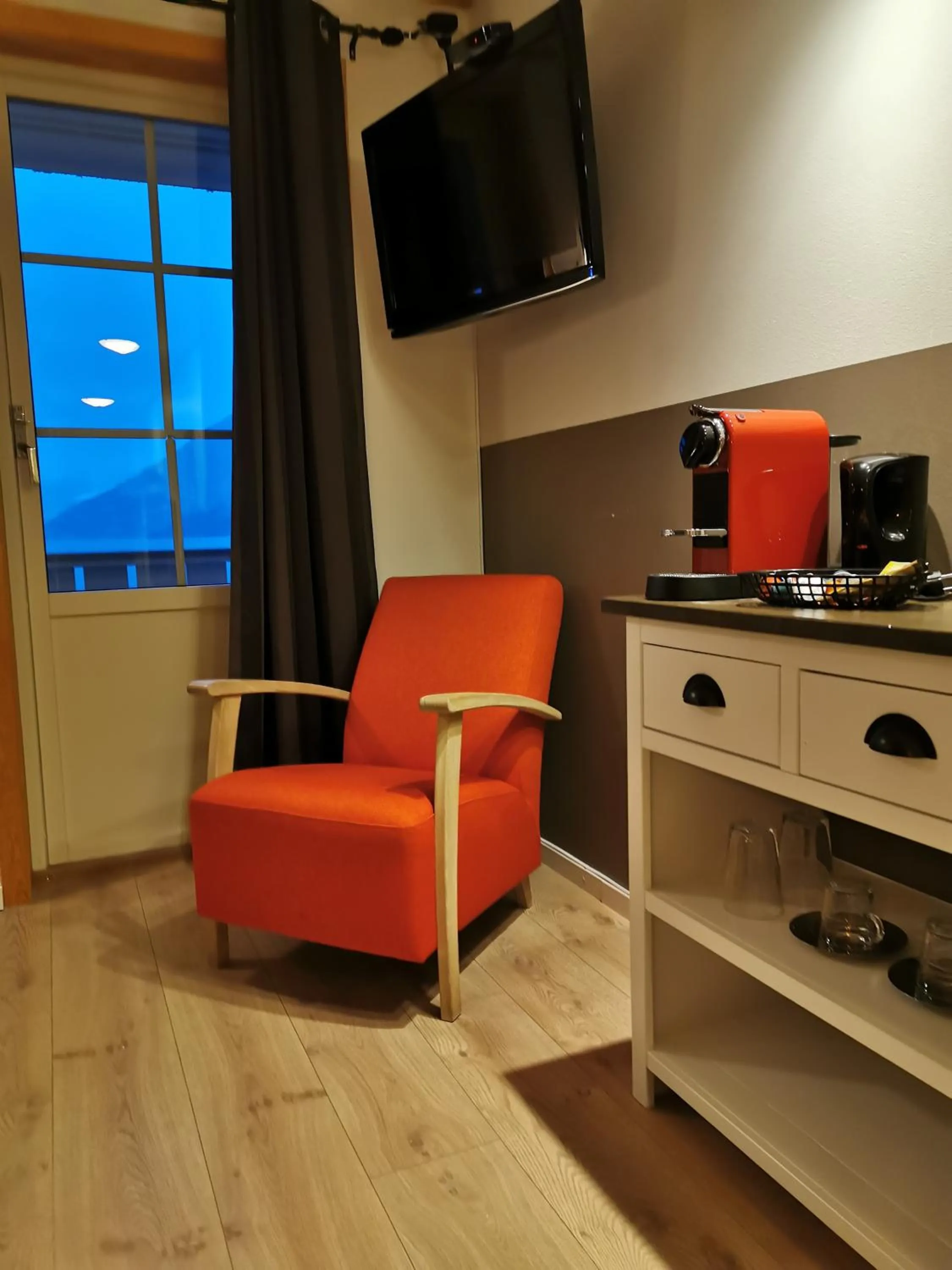 TV and multimedia in Flåm Marina