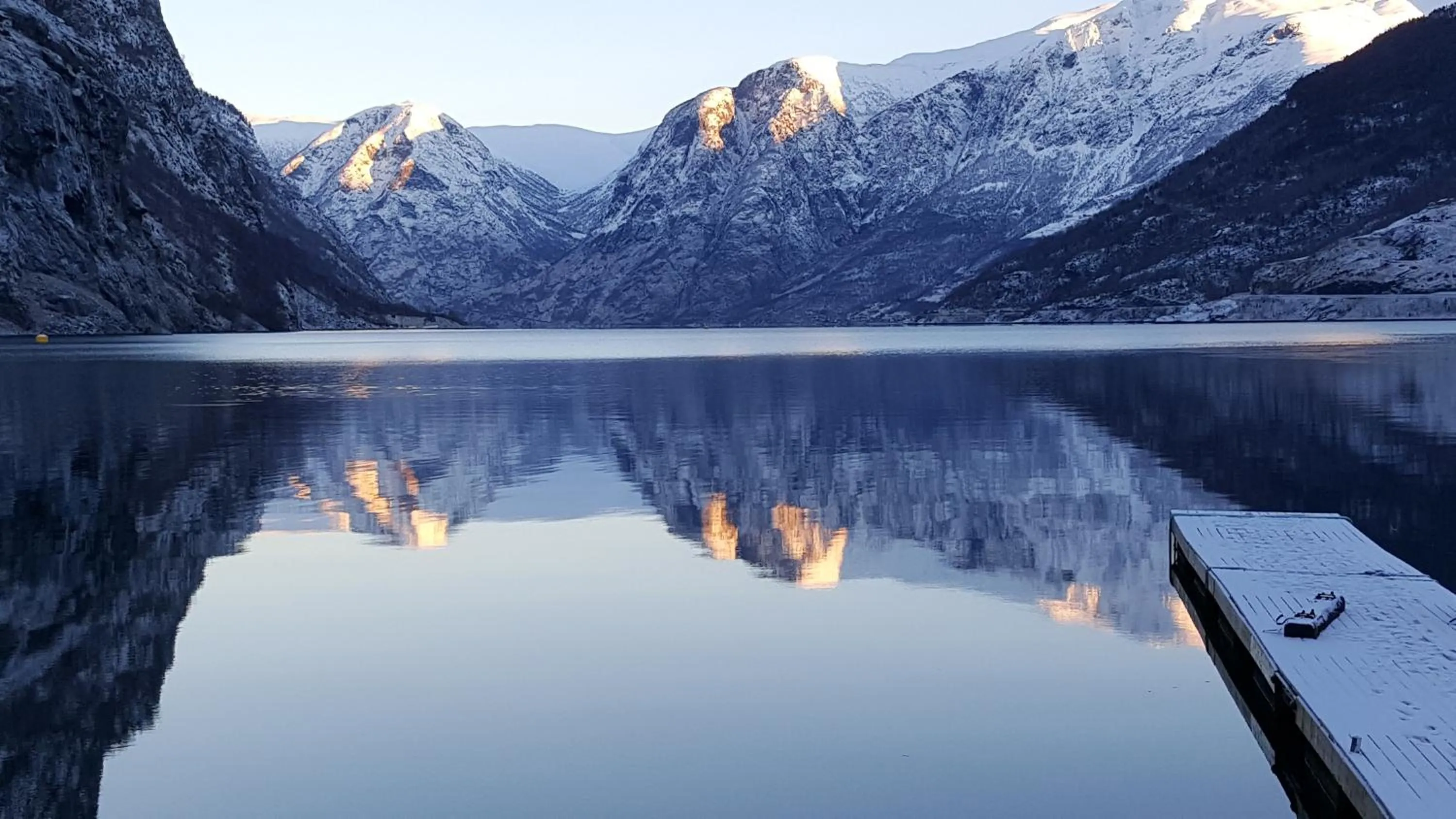 Winter in Flåm Marina