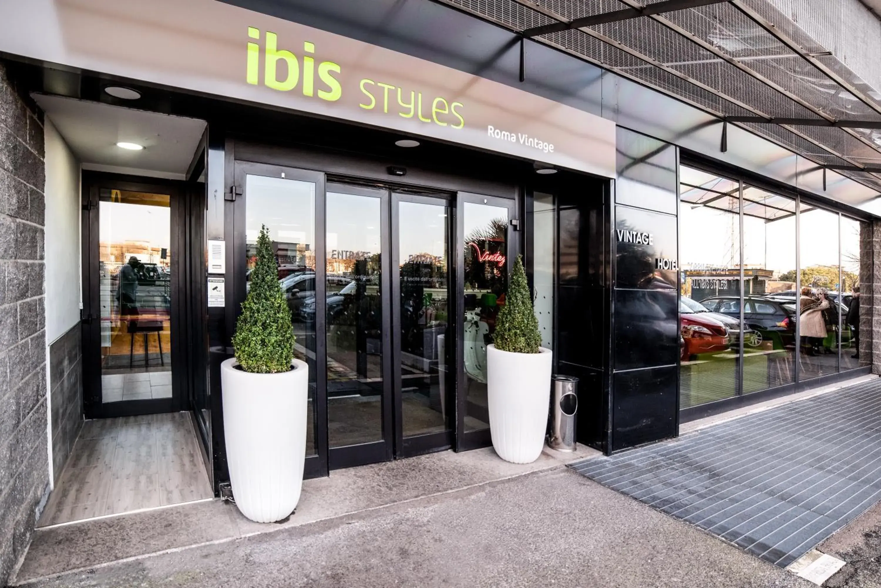 Facade/entrance in ibis Styles Roma Vintage Facade/entrance in ibis Styles Roma Vintage