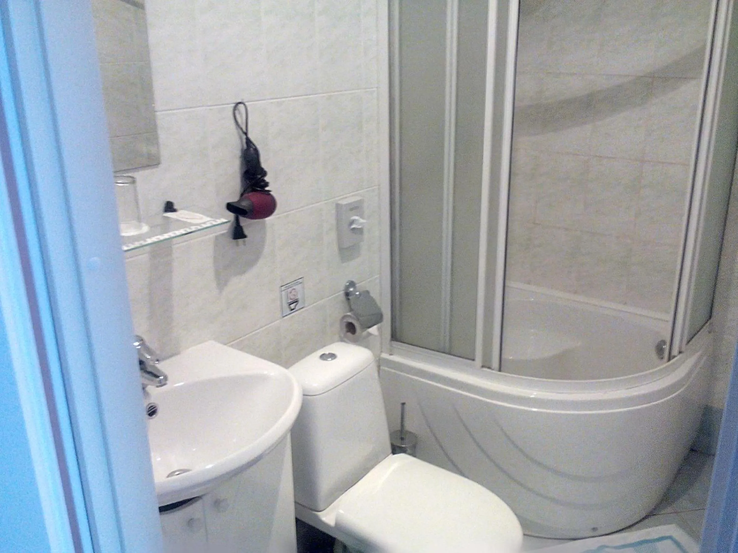 Bathroom in Central Hotel