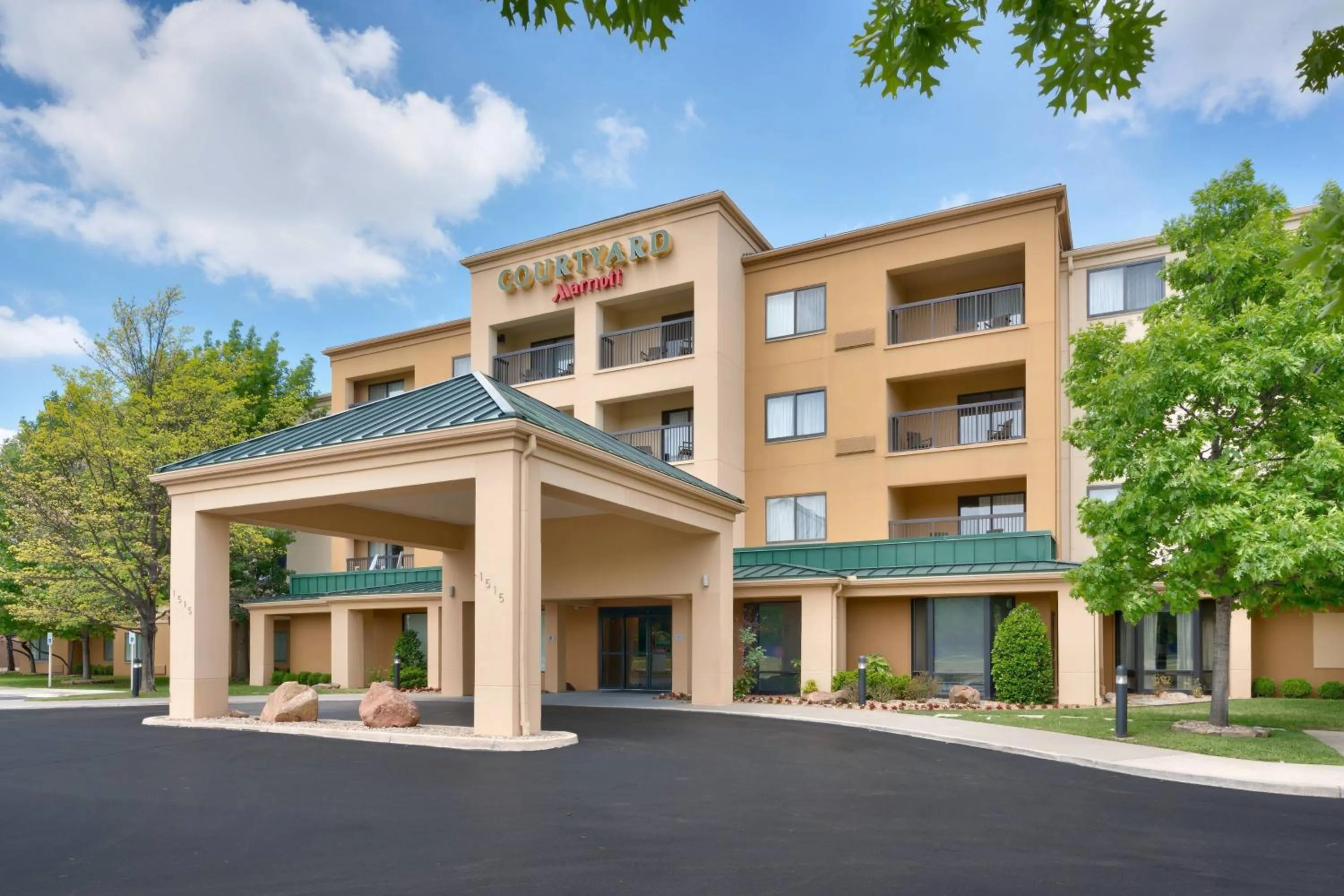 Property building in Courtyard by Marriott Oklahoma City Northwest