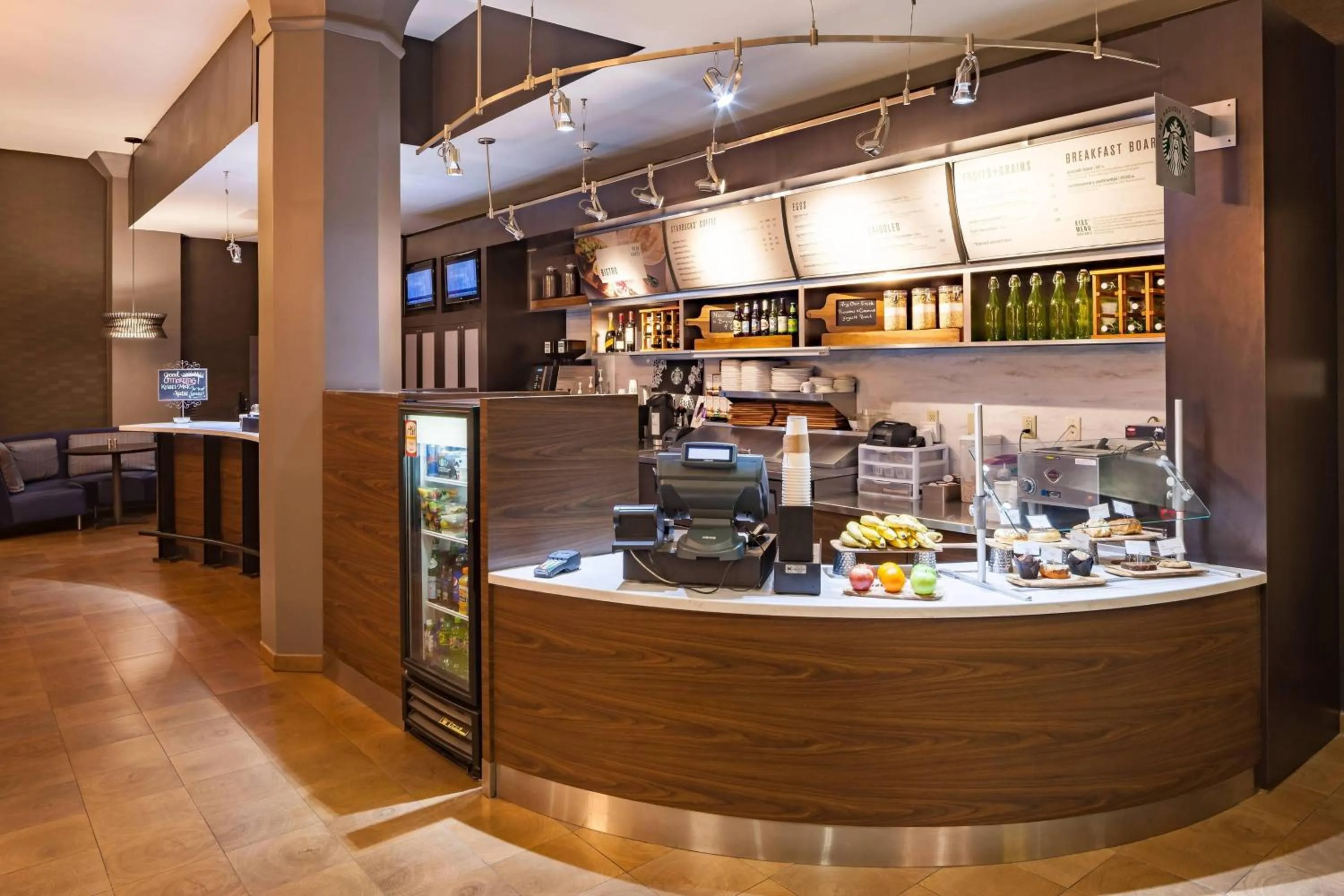 Breakfast in Courtyard Omaha Downtown/Old Market Area