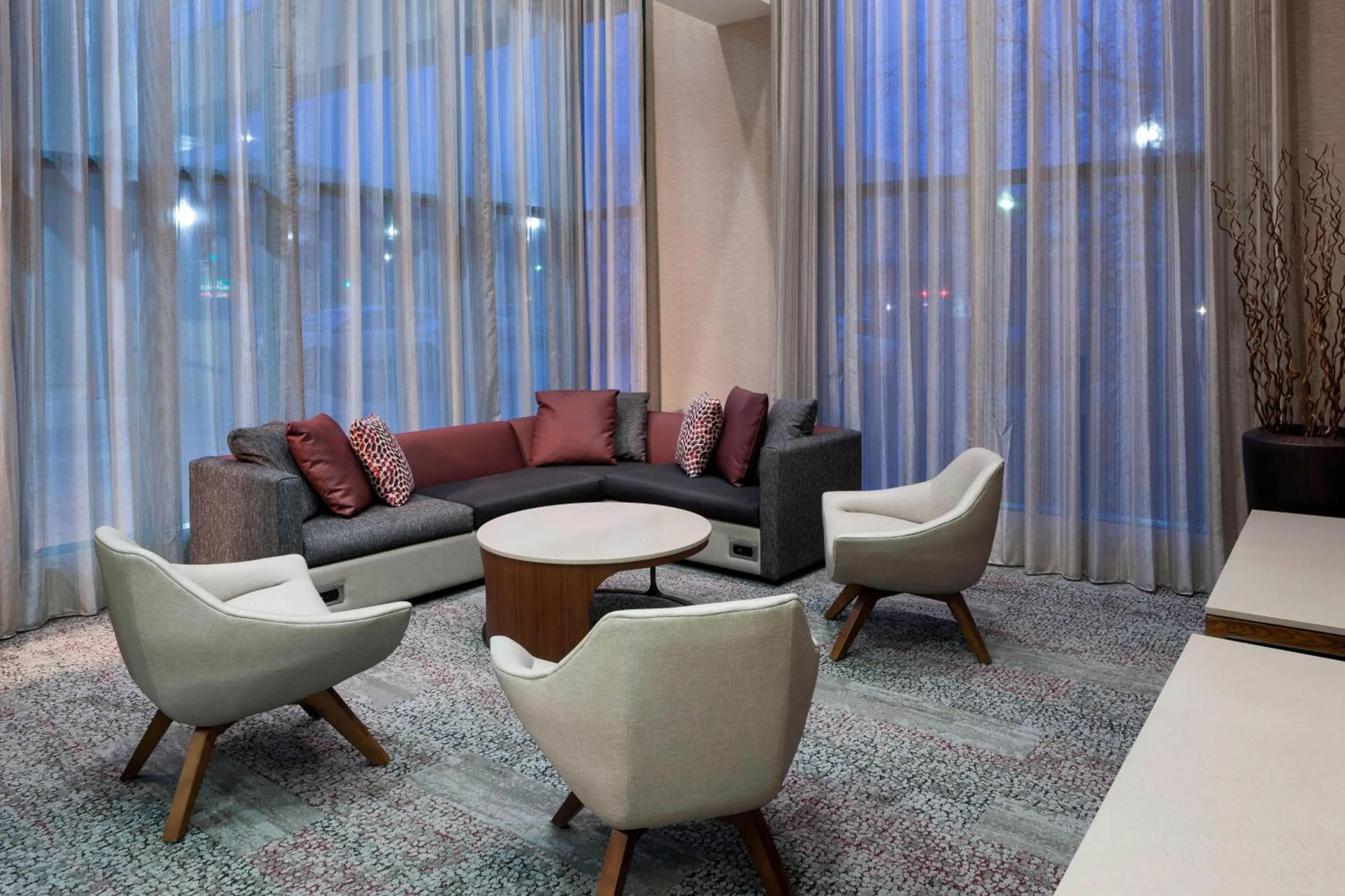 Lobby or reception in Courtyard Omaha Downtown/Old Market Area