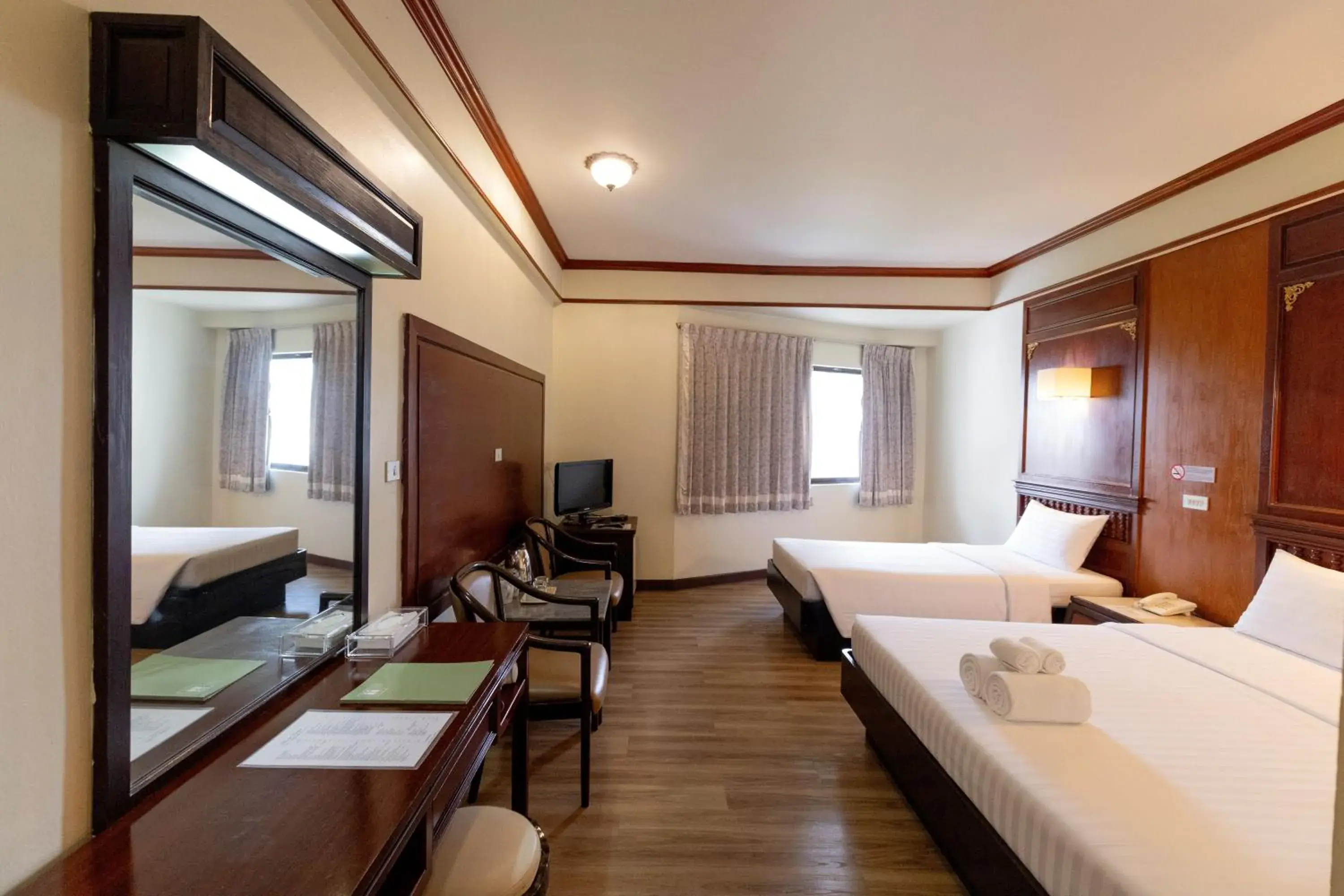 Deluxe Double or Twin Room in MIDO Hotel Deluxe Double or Twin Room in MIDO Hotel