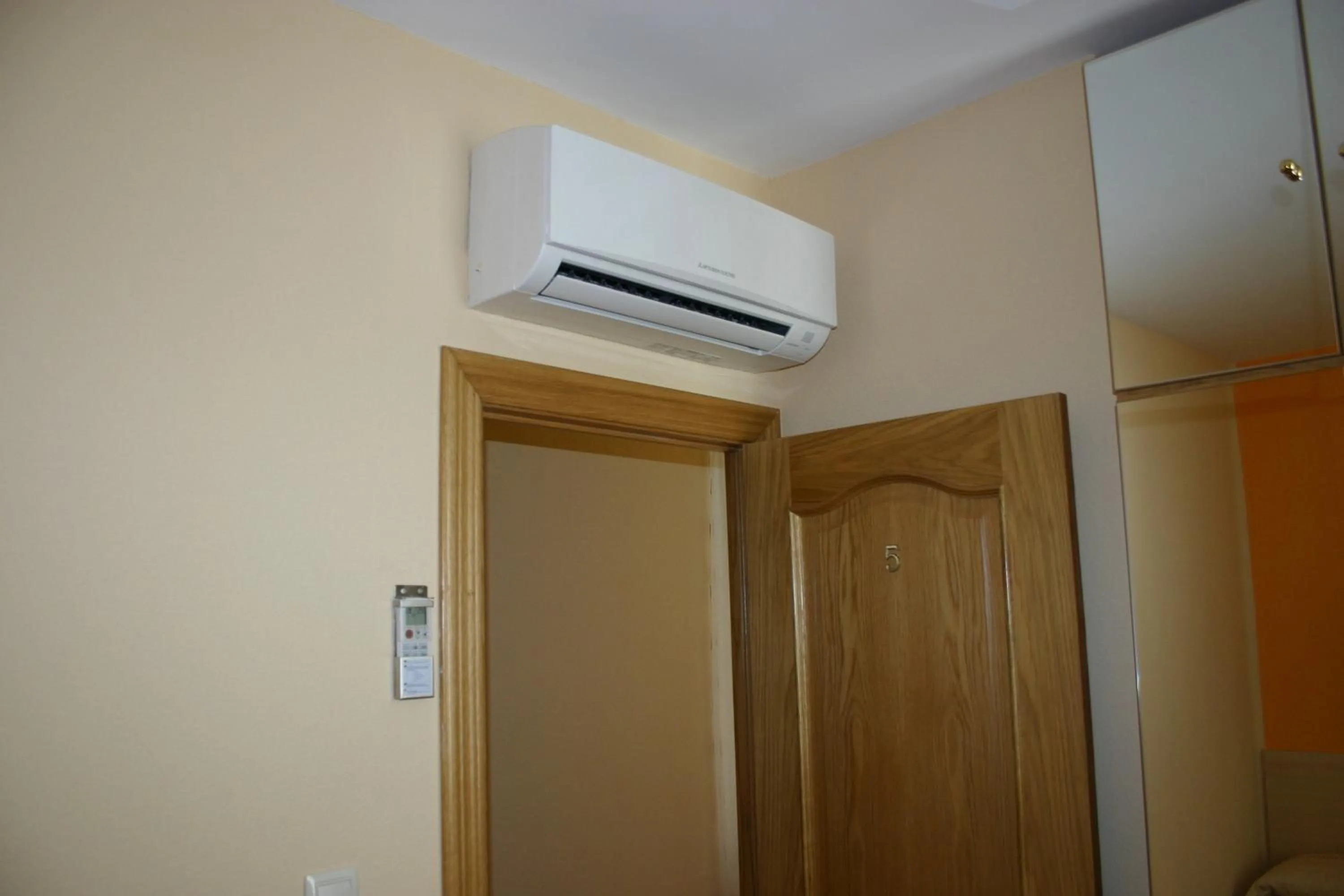 Bedroom in Hostal Hispanico I