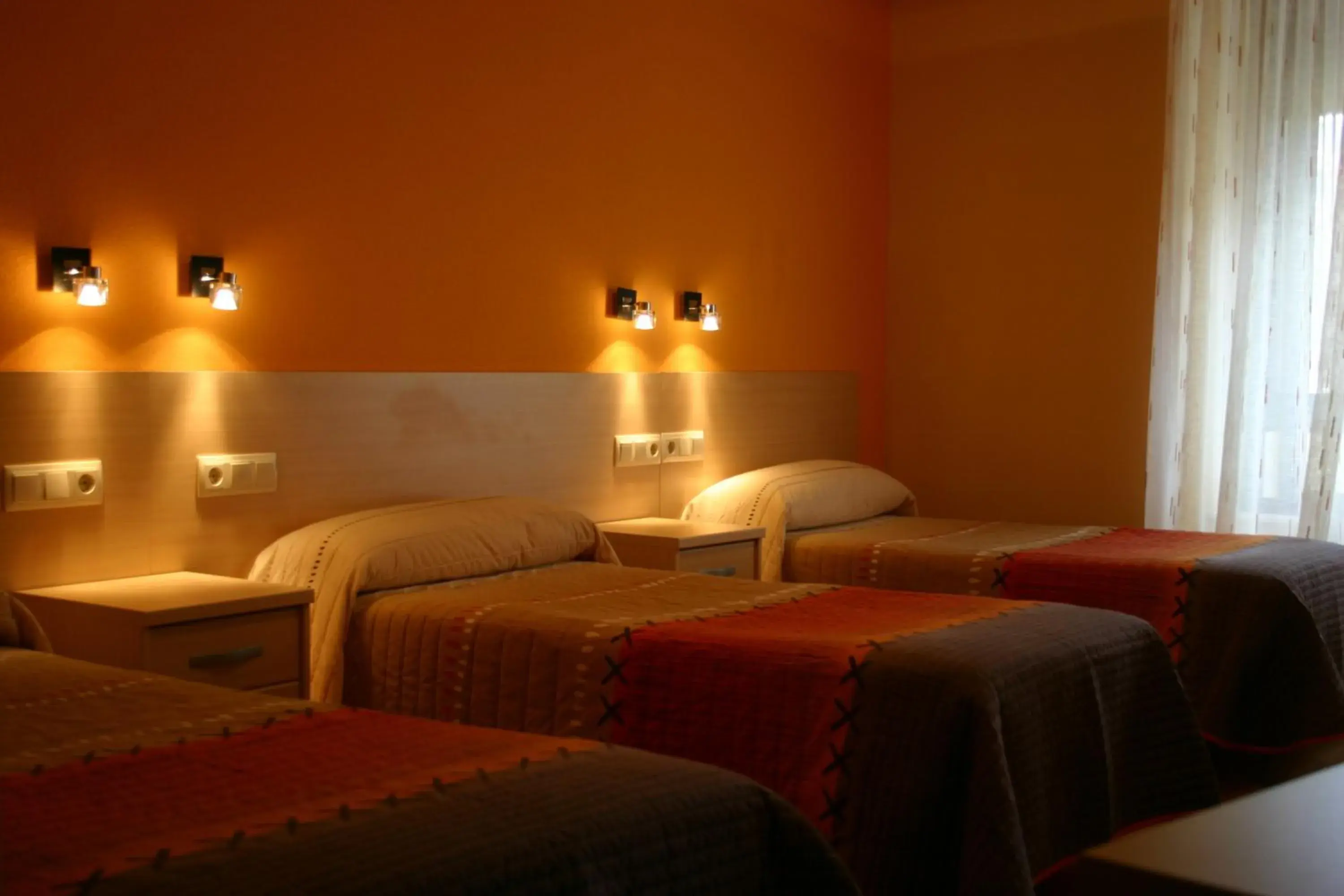 Quadruple Room in Hostal Hispanico I Quadruple Room in Hostal Hispanico I