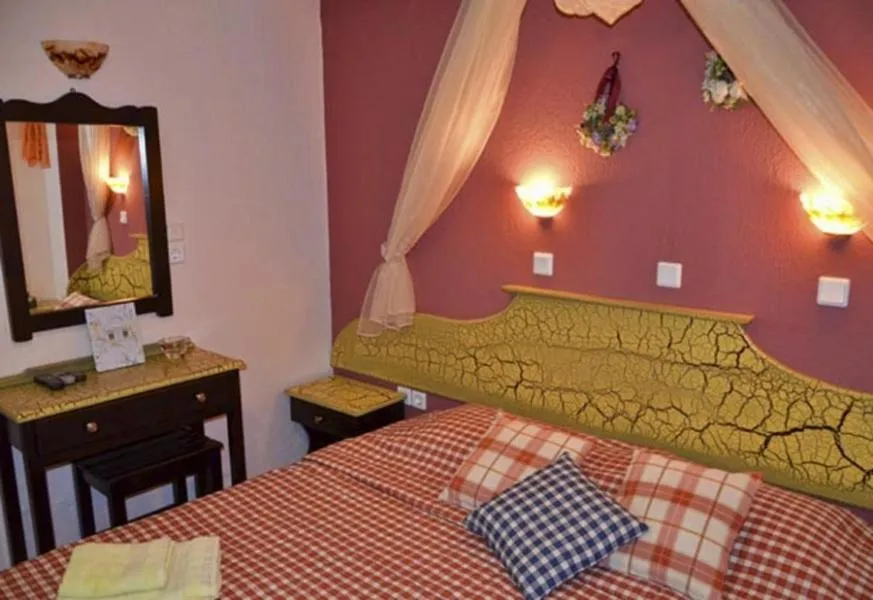 Living room, Bed in Hotel Maria