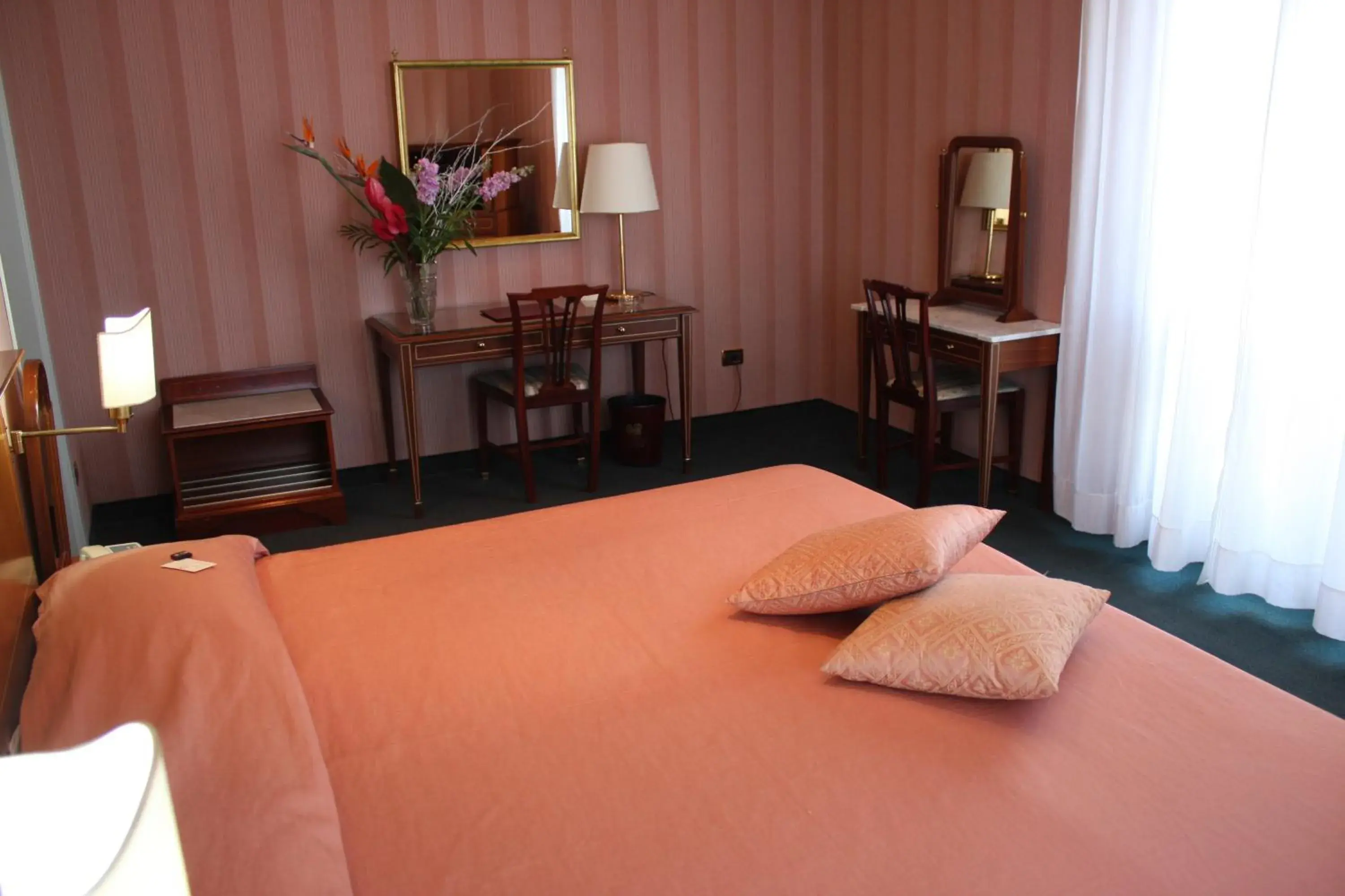 Triple Room in Hotel Esplanade Triple Room in Hotel Esplanade