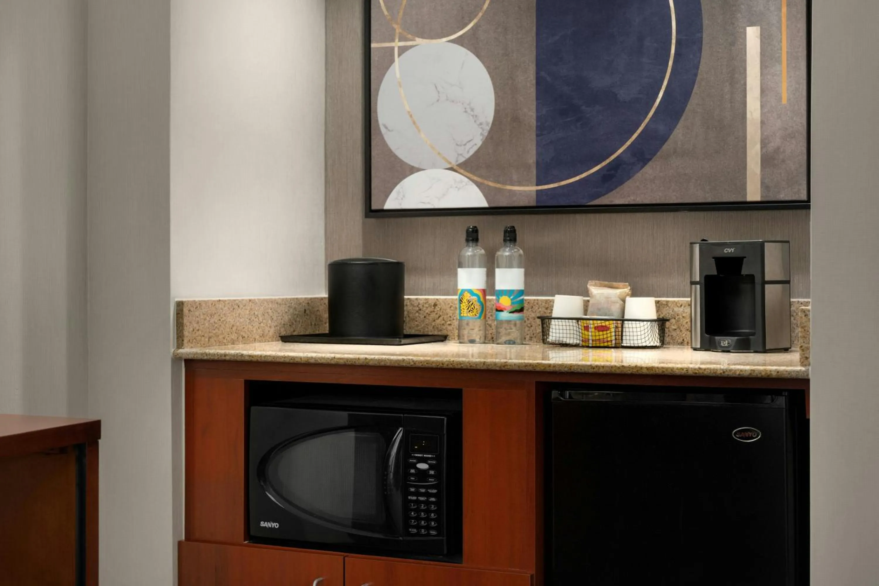 Lounge or bar in Courtyard by Marriott Portland Beaverton