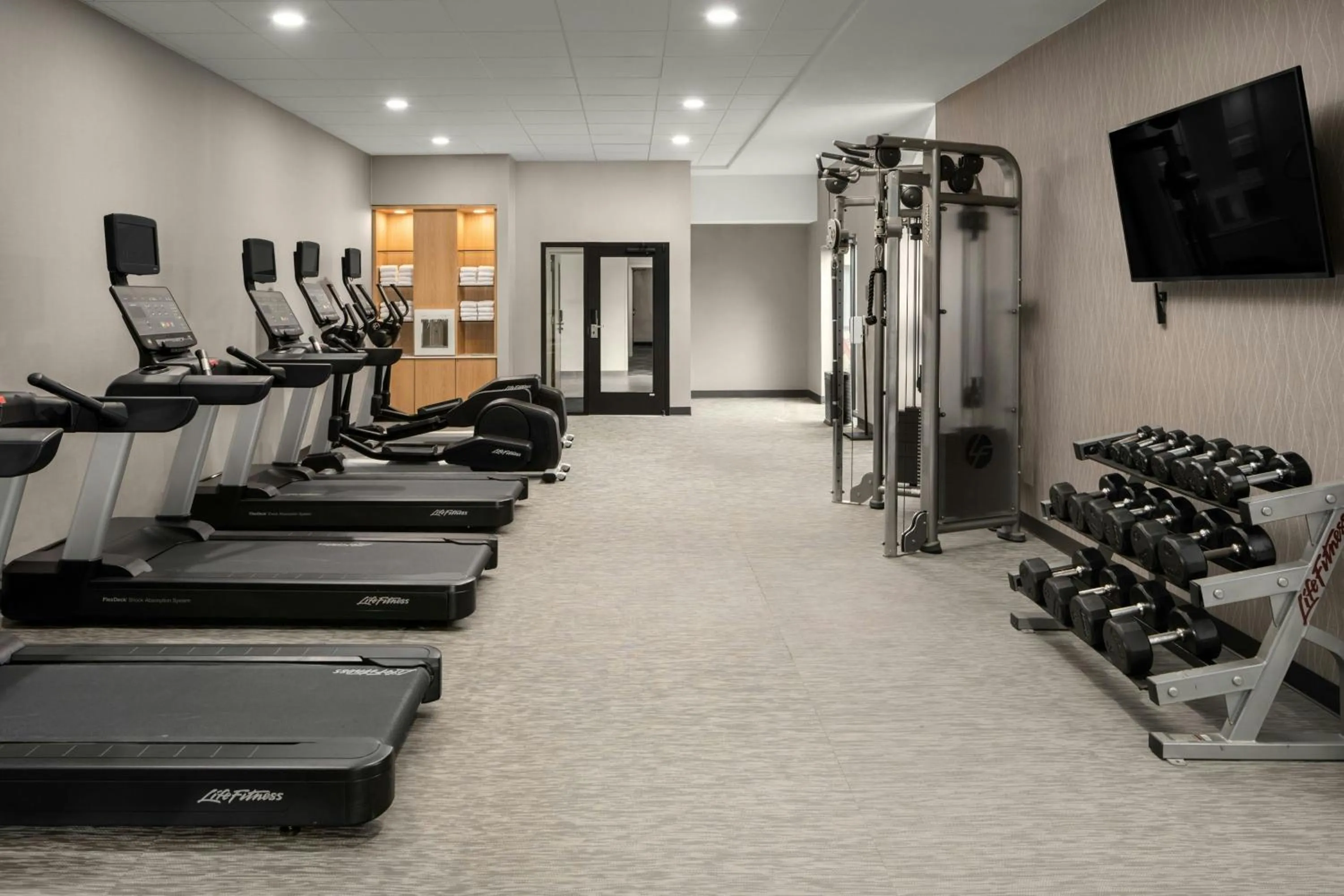 Fitness centre/facilities in Courtyard by Marriott Portland Beaverton