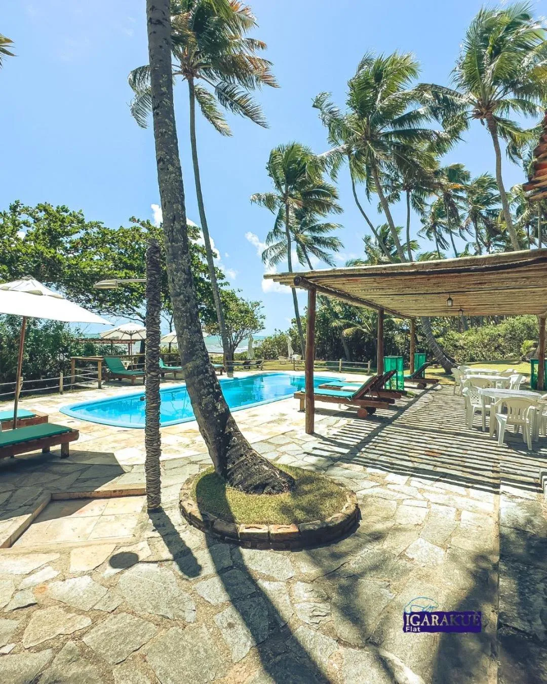 Swimming pool in Igarakuê Flat