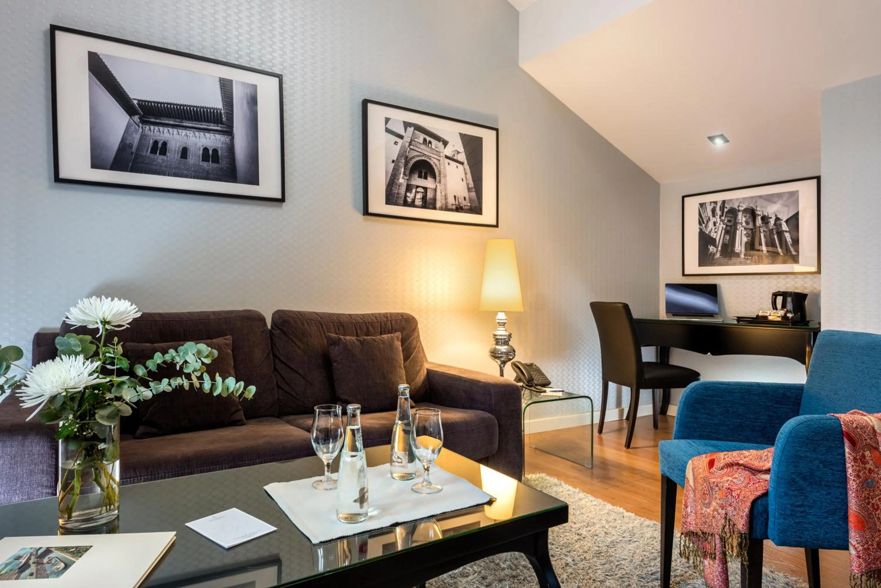 Photo of the whole room in La Casa de la Trinidad