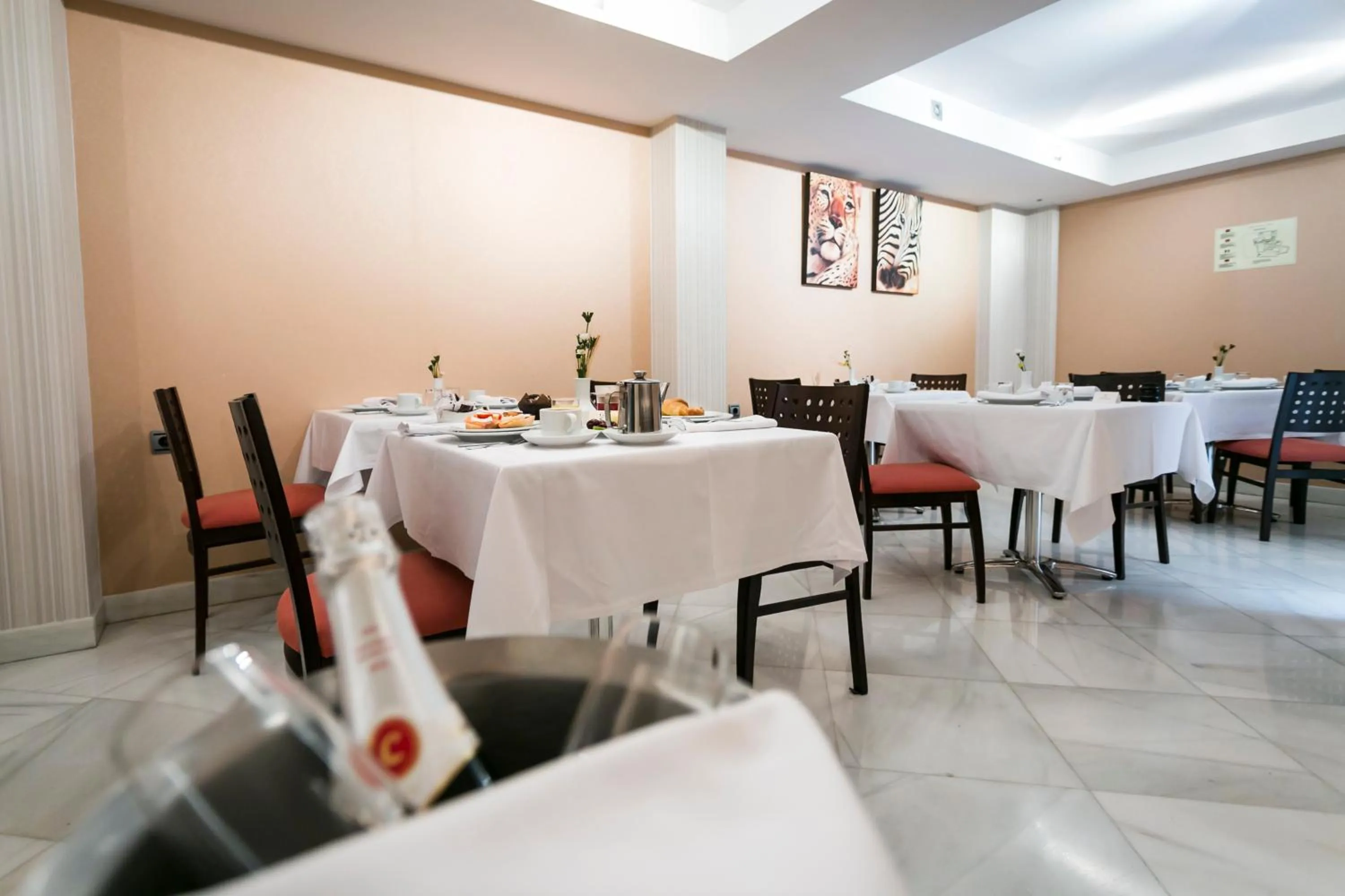 Food and drinks in La Casa de la Trinidad