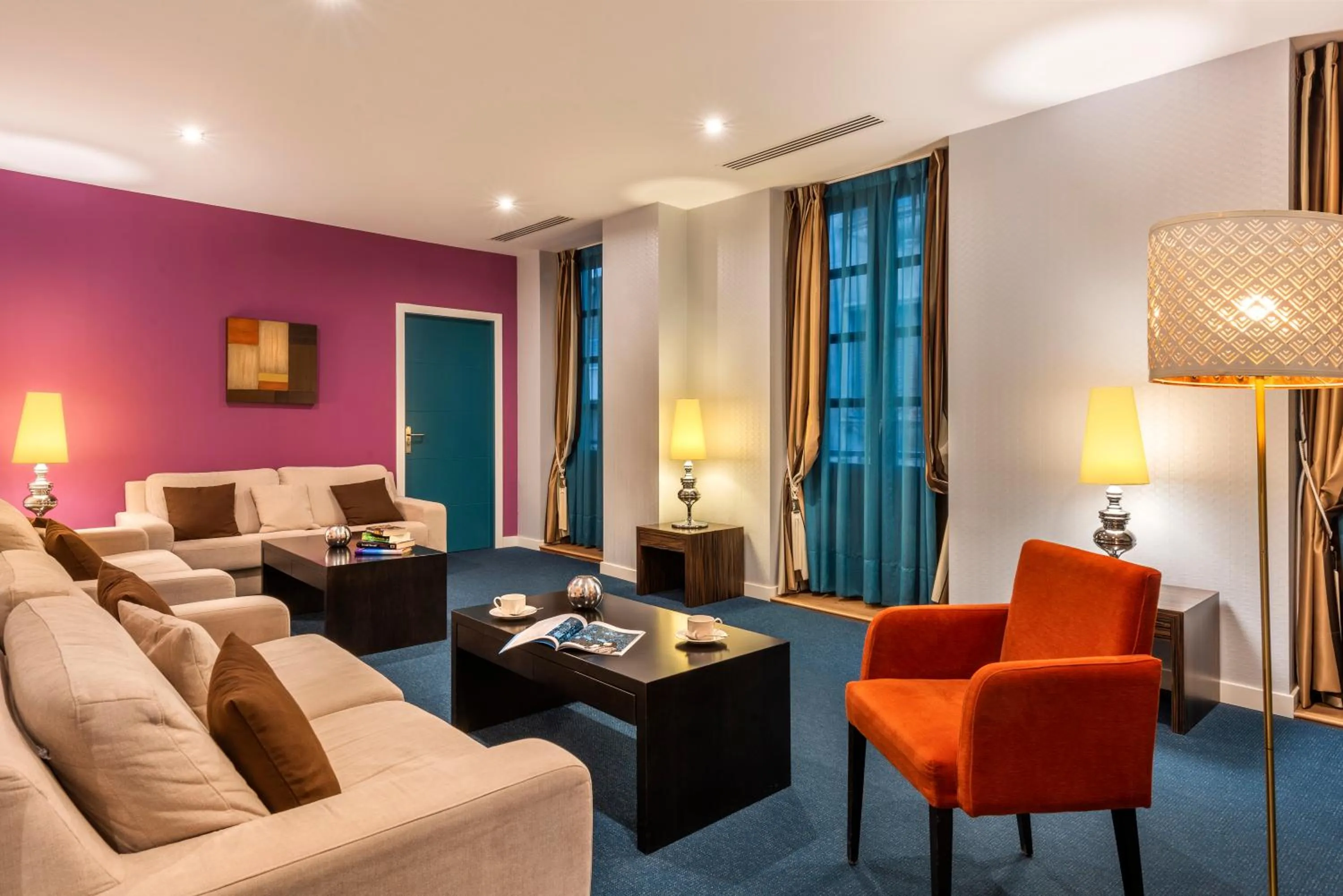 Communal lounge/ TV room in La Casa de la Trinidad