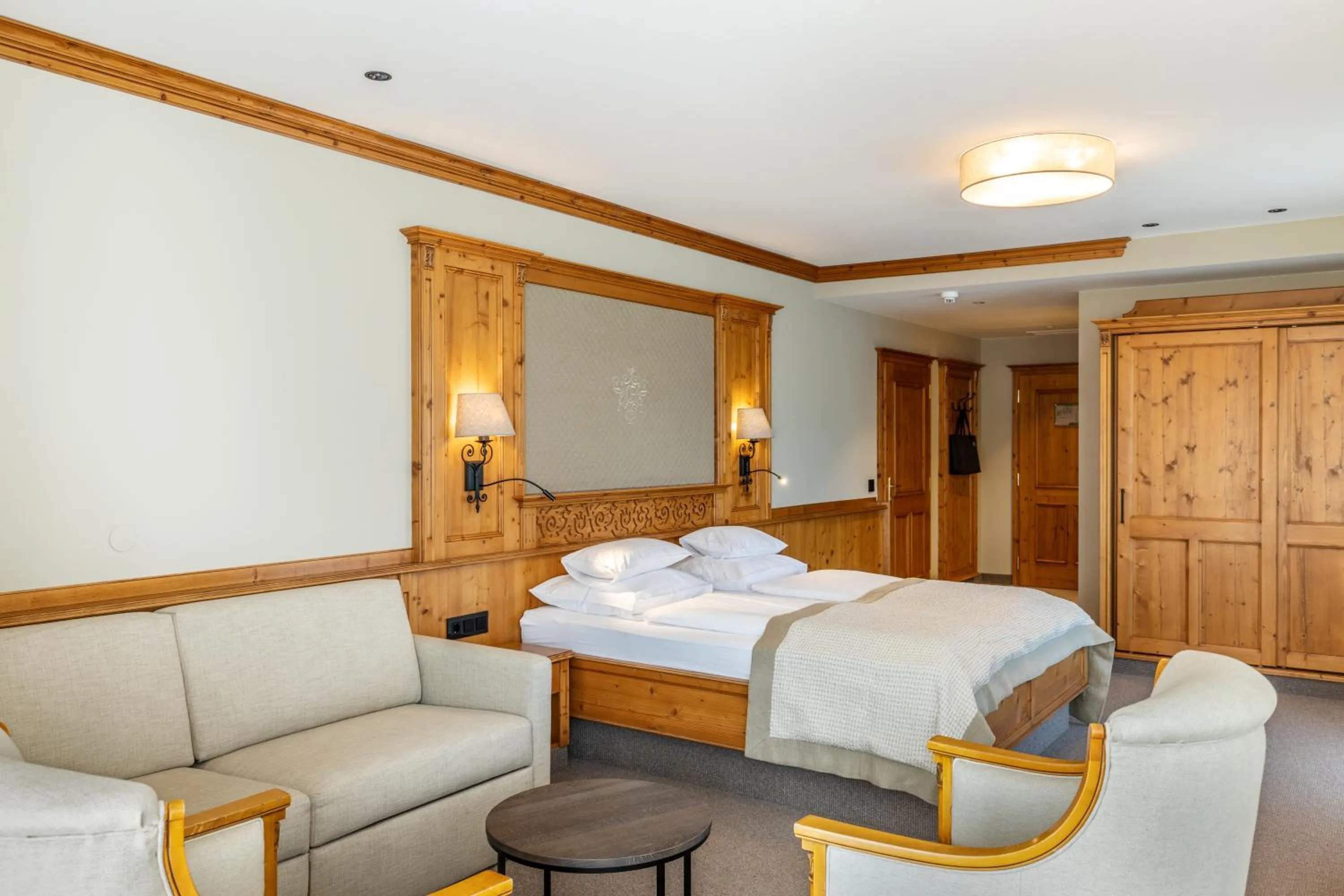 Bed in Hotel Grünauerhof