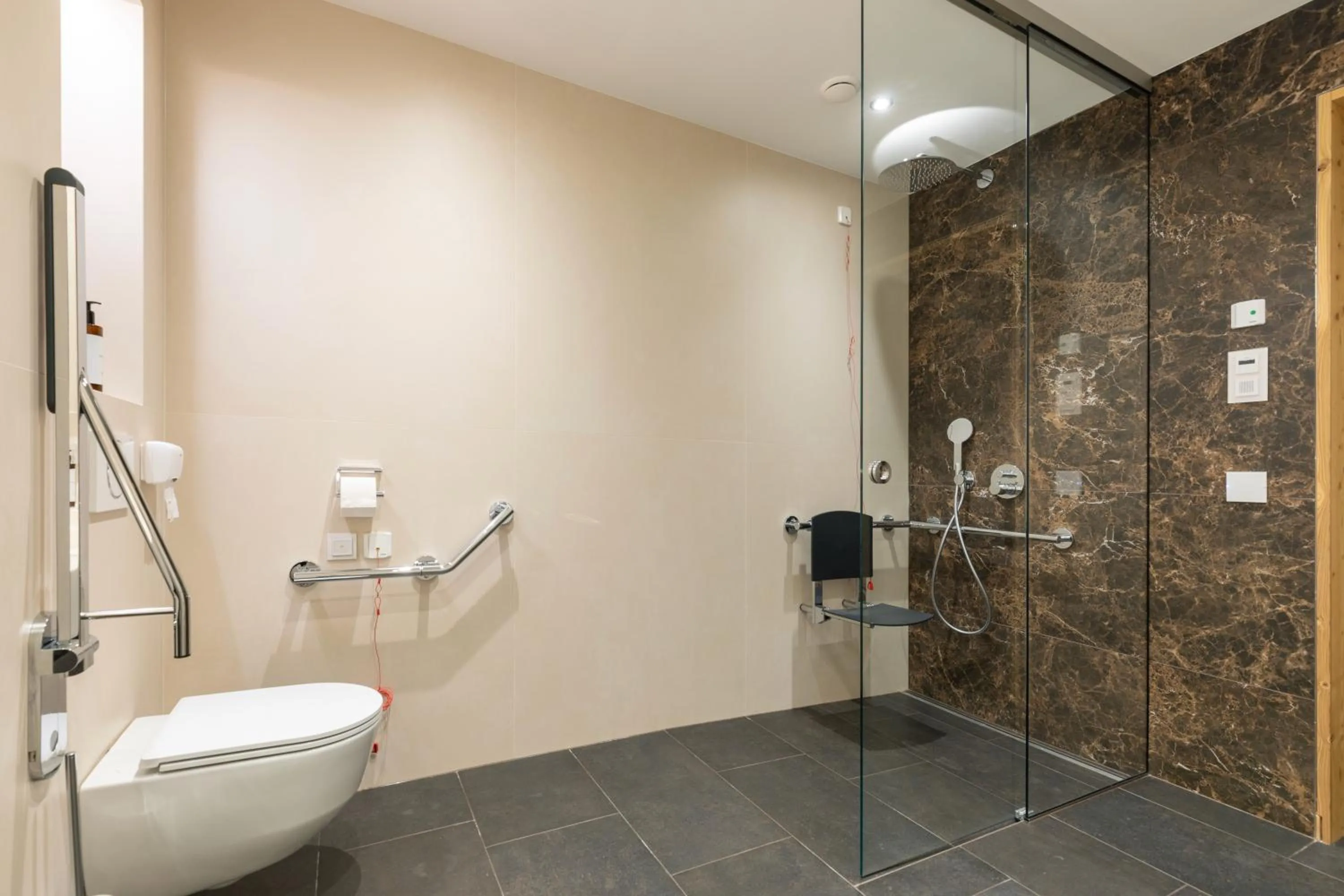 Bathroom in Hotel Grünauerhof