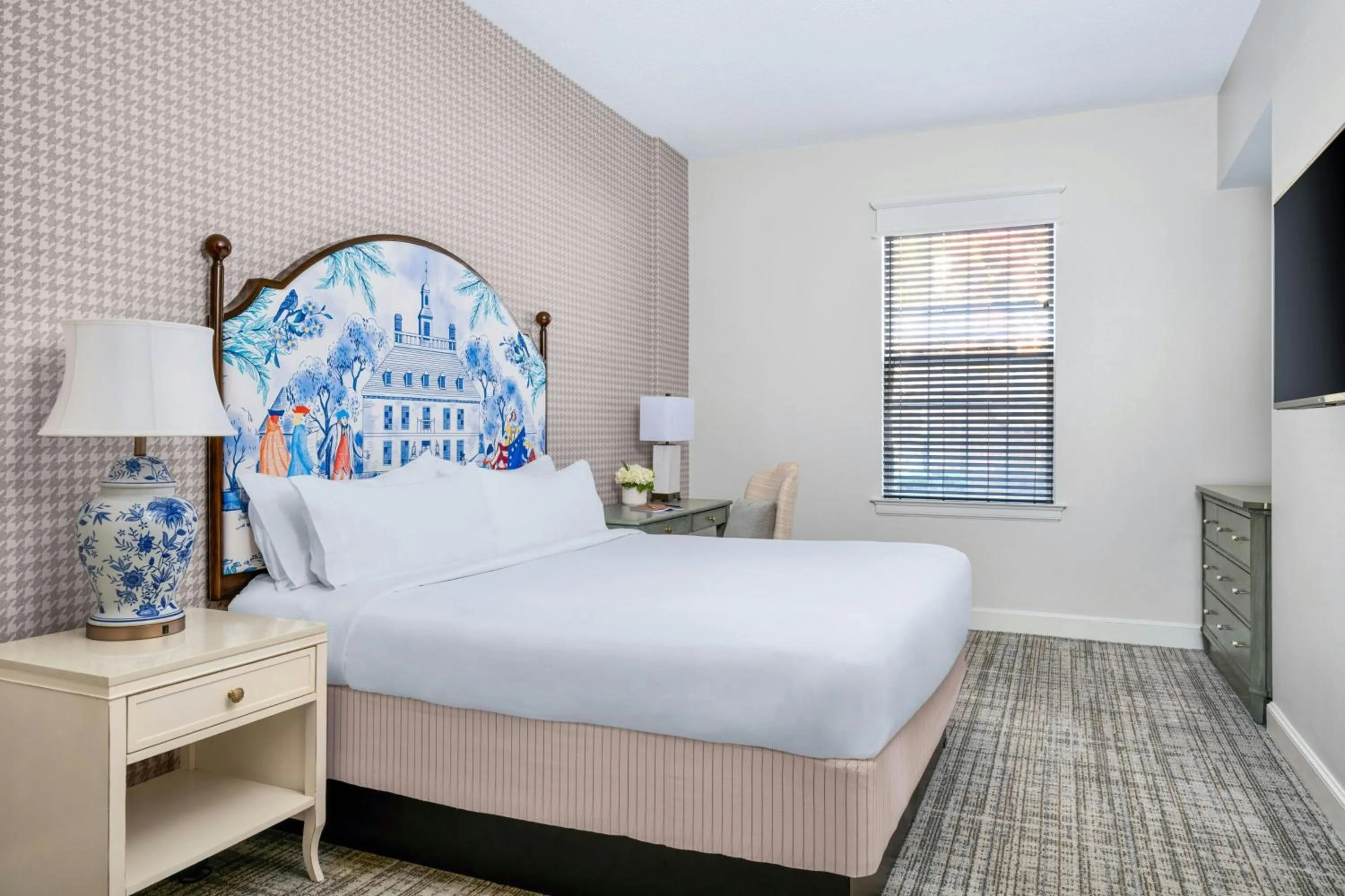 Bedroom, Bed in Marriott's Manor Club at Ford's Colony