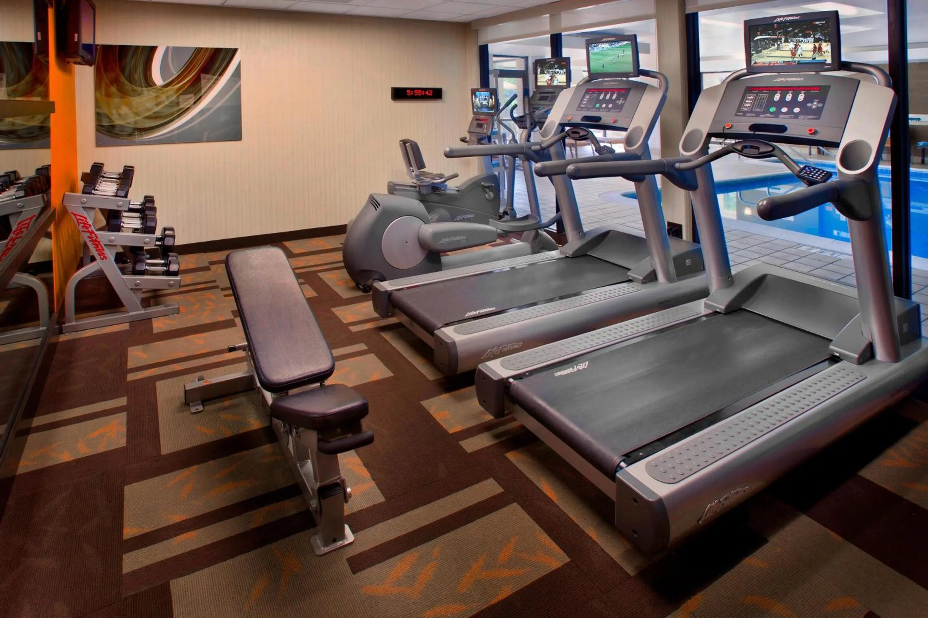 Swimming pool in Courtyard Philadelphia Plymouth Meeting