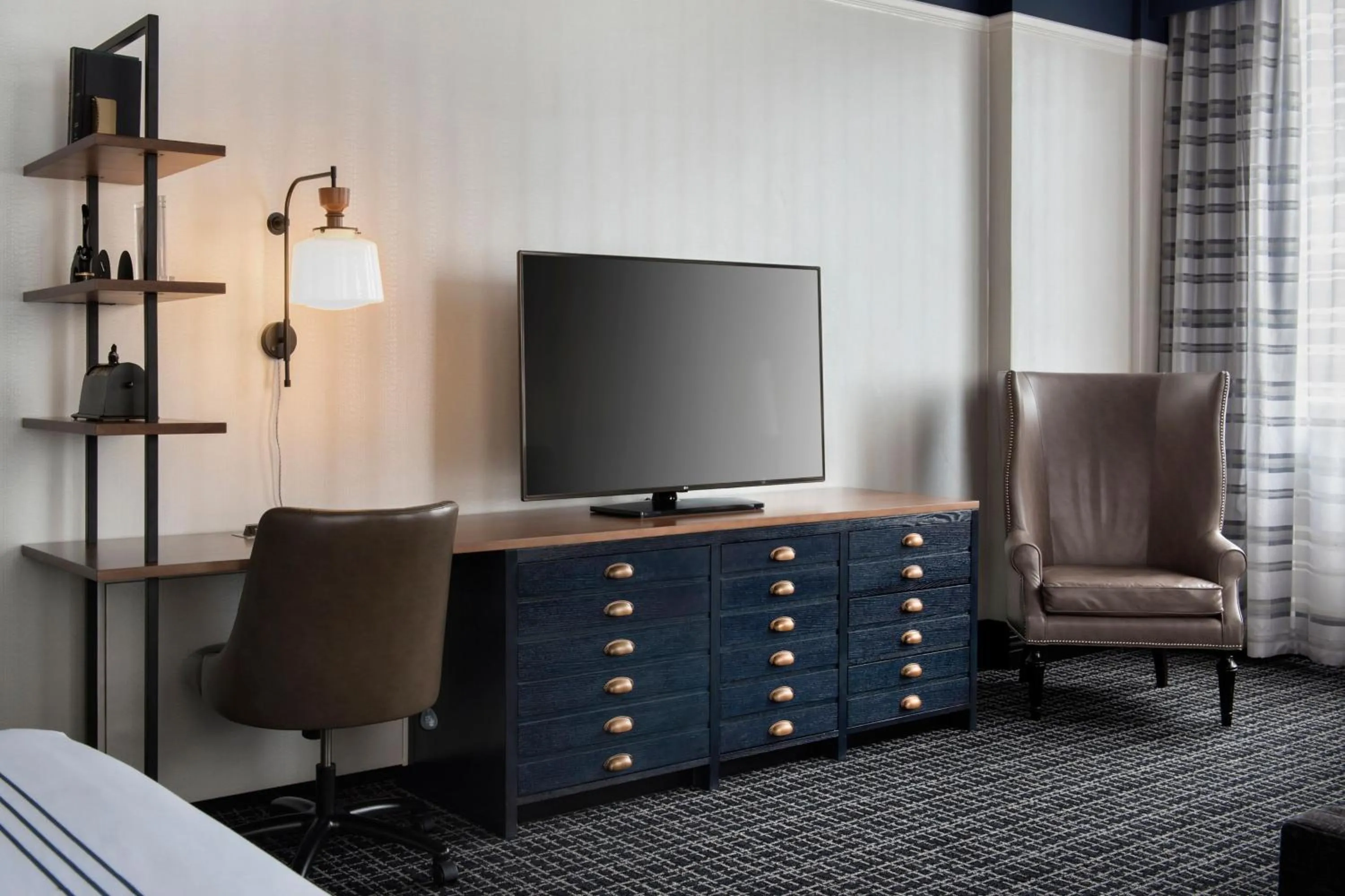 Photo of the whole room in The Notary Hotel, Philadelphia, Autograph Collection