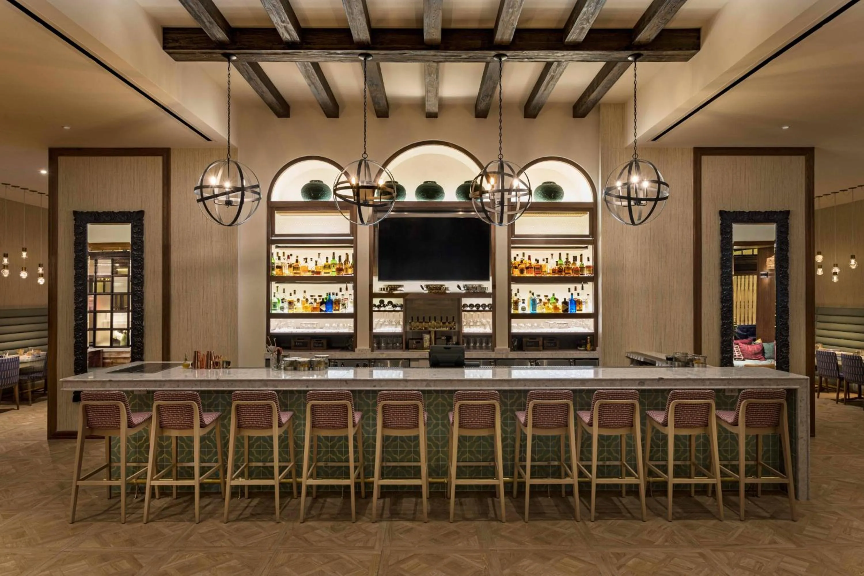 Lounge or bar in The Notary Hotel, Philadelphia, Autograph Collection