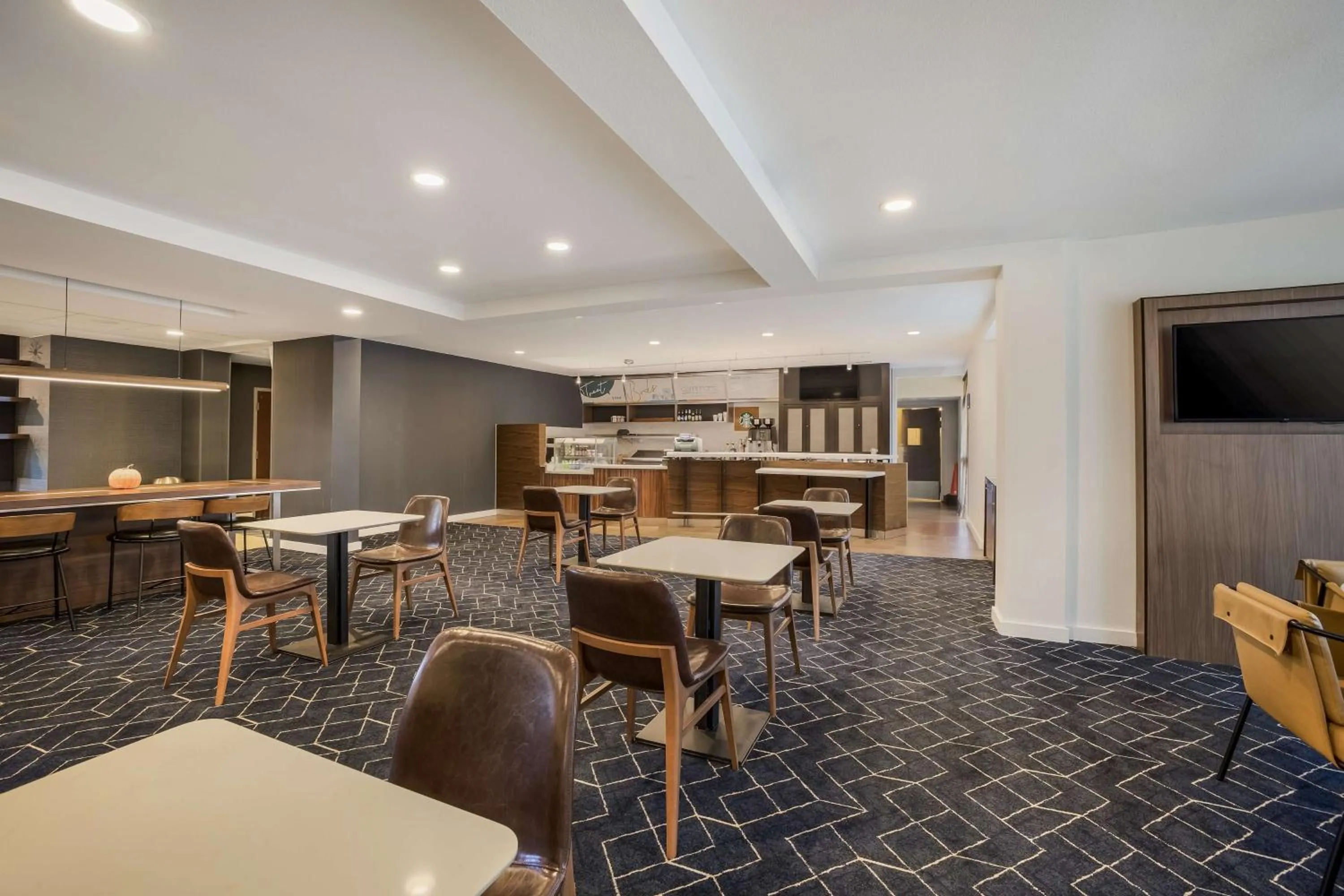 Restaurant/places to eat in Sonesta Select Phoenix Chandler