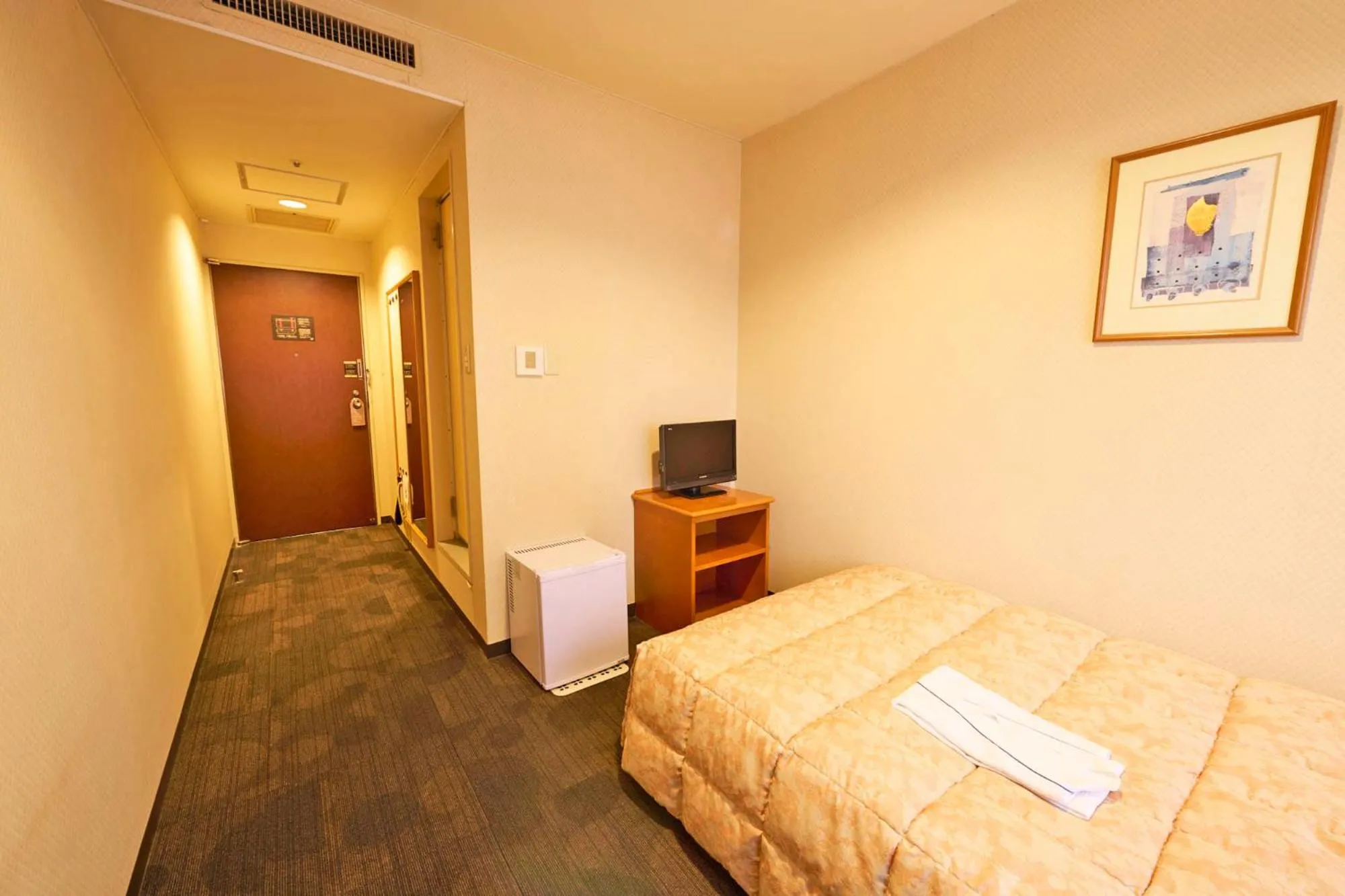 Bed in Ageo Tobu Hotel