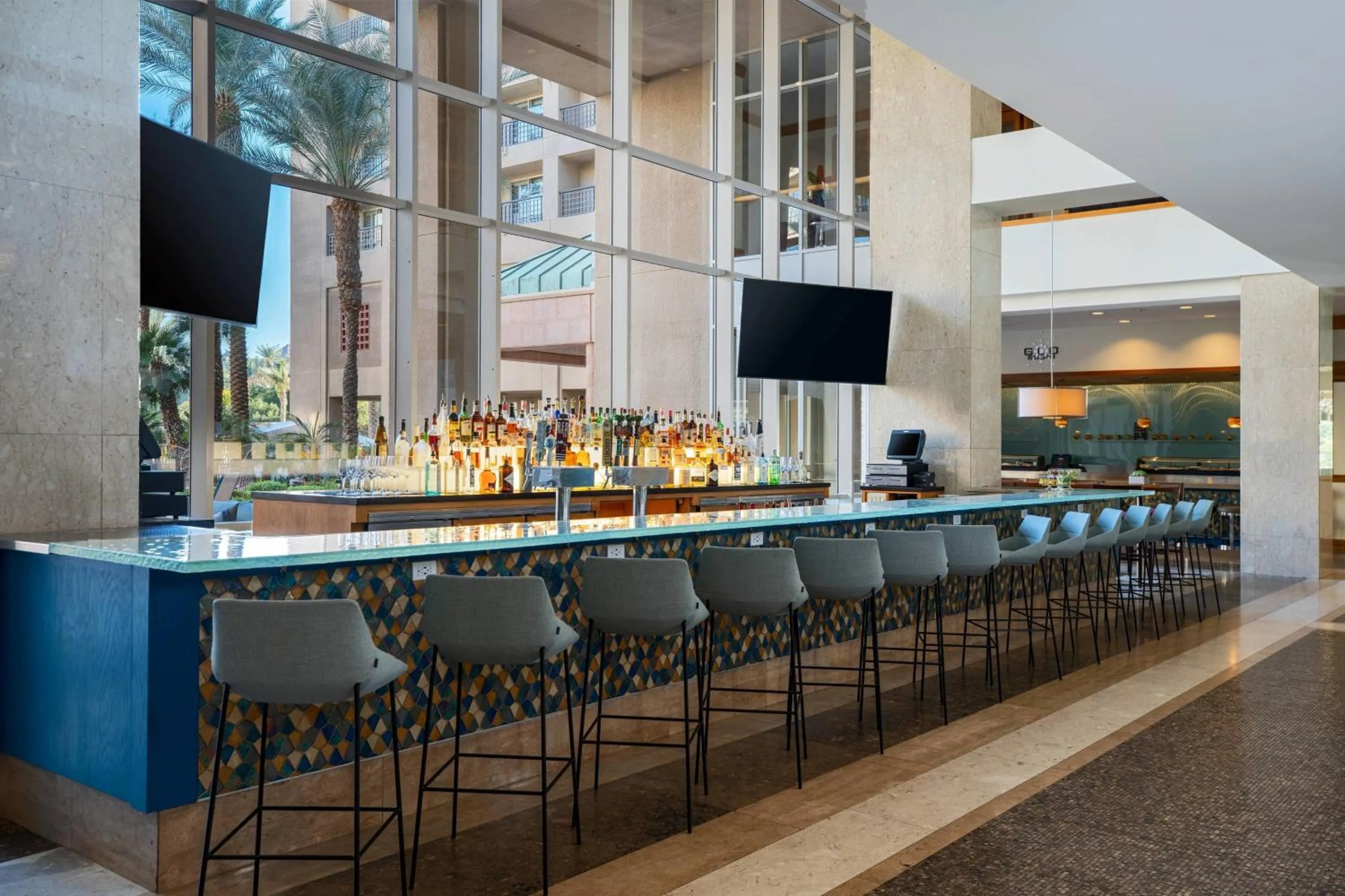 Lounge or bar in Renaissance Esmeralda Resort & Spa, Indian Wells