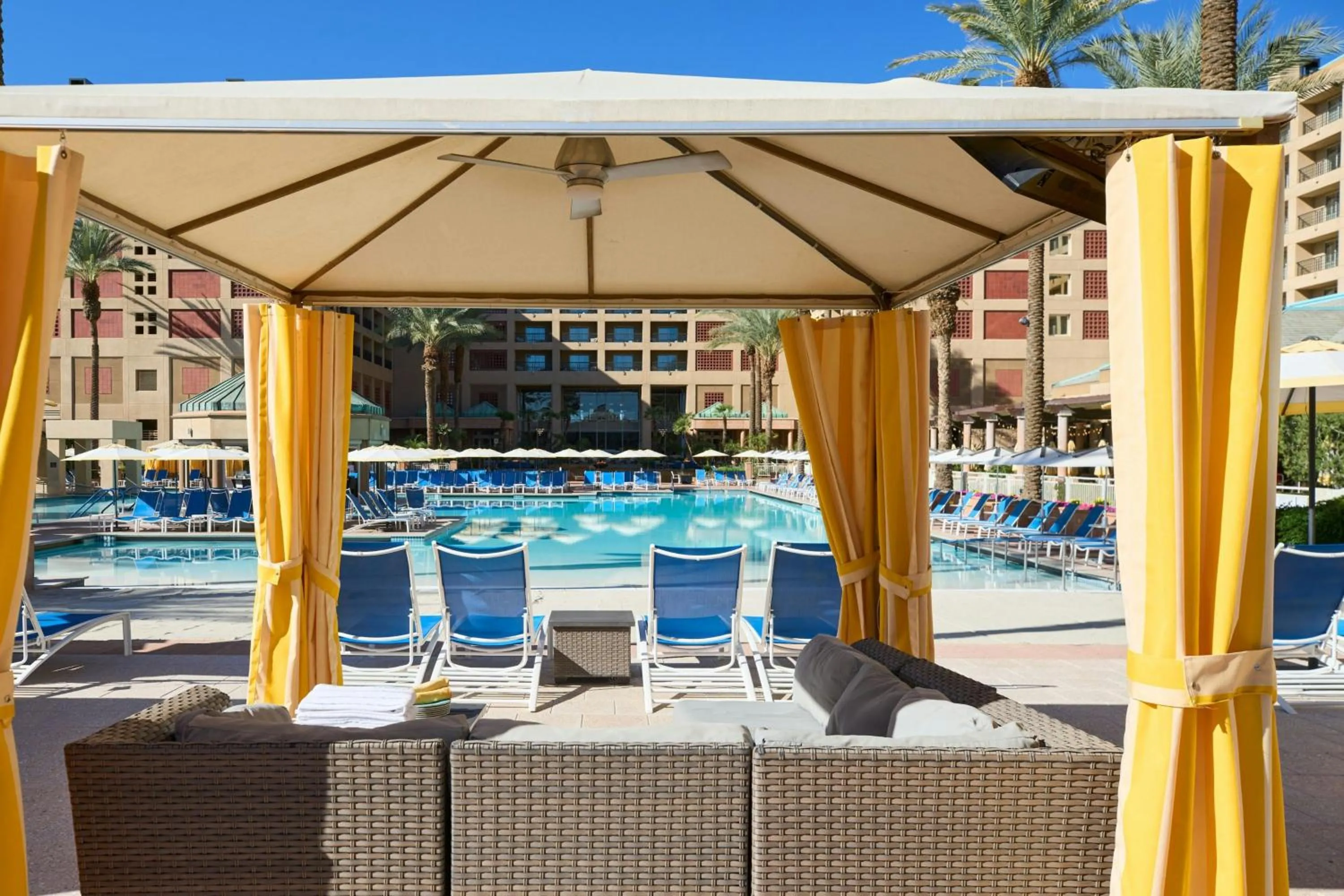 Swimming pool in Renaissance Esmeralda Resort & Spa, Indian Wells
