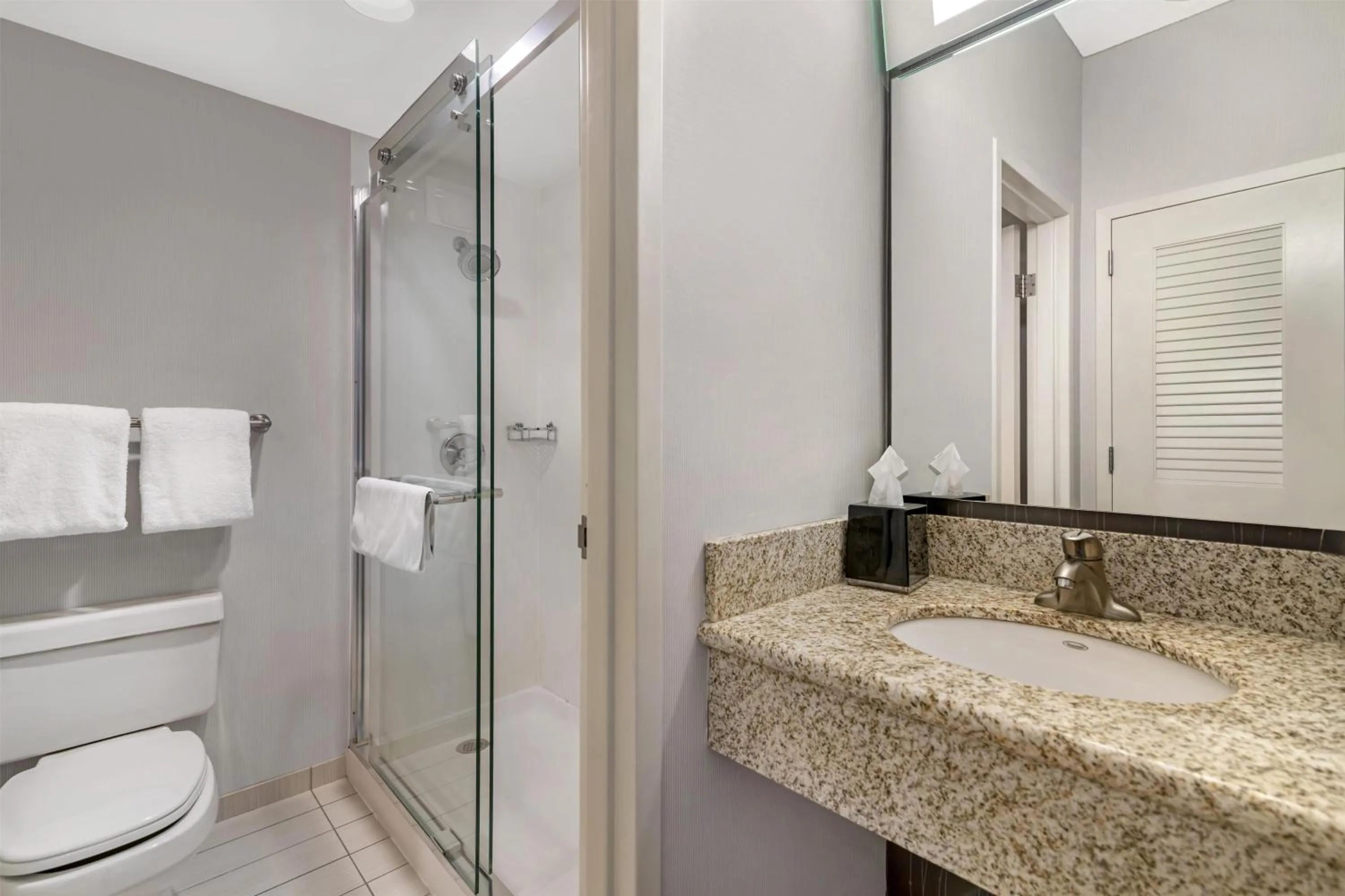 Bathroom in Sonesta Select Newport Middletown