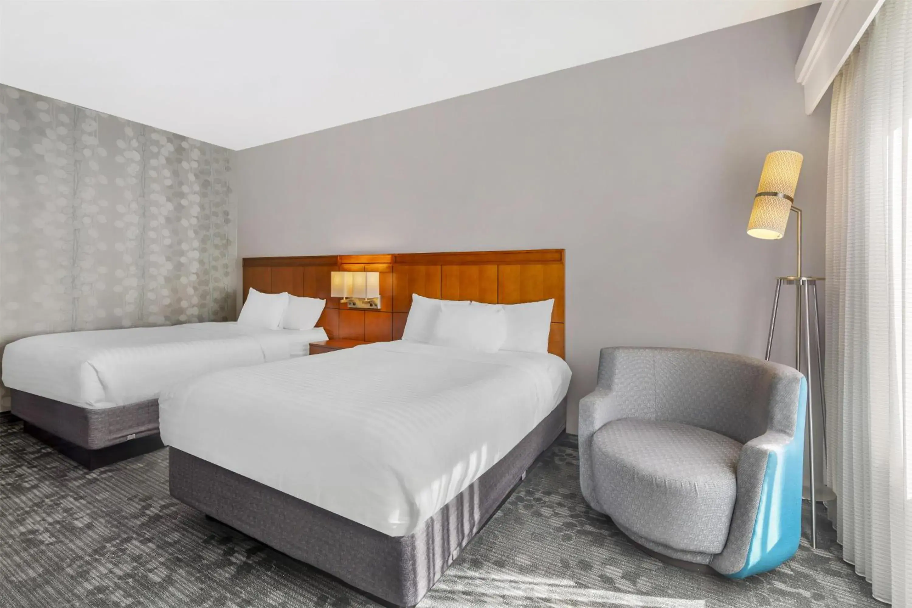 Deluxe Two Queens in Sonesta Select Newport Middletown Deluxe Two Queens in Sonesta Select Newport Middletown