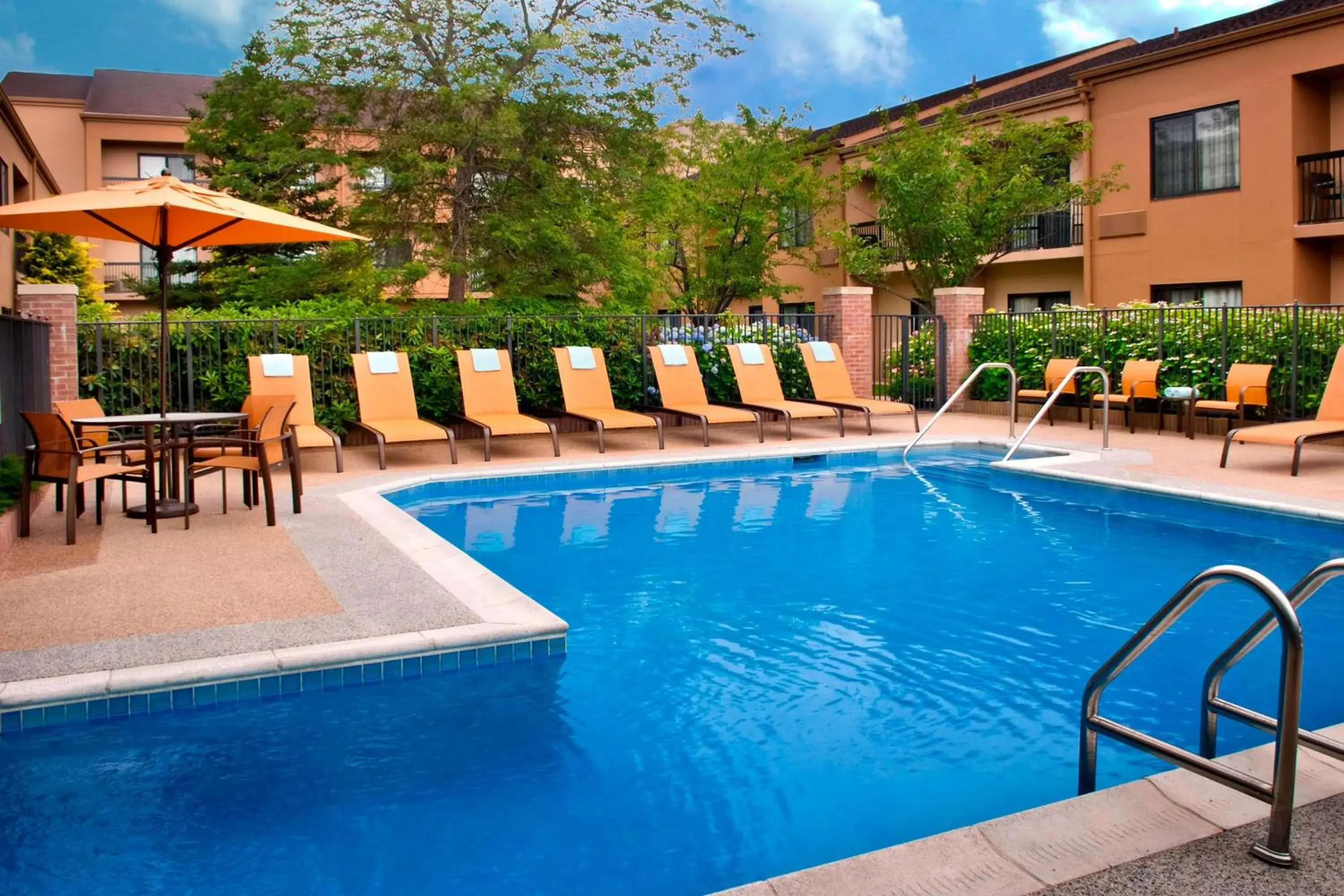 Pool view in Sonesta Select Newport Middletown Pool view in Sonesta Select Newport Middletown