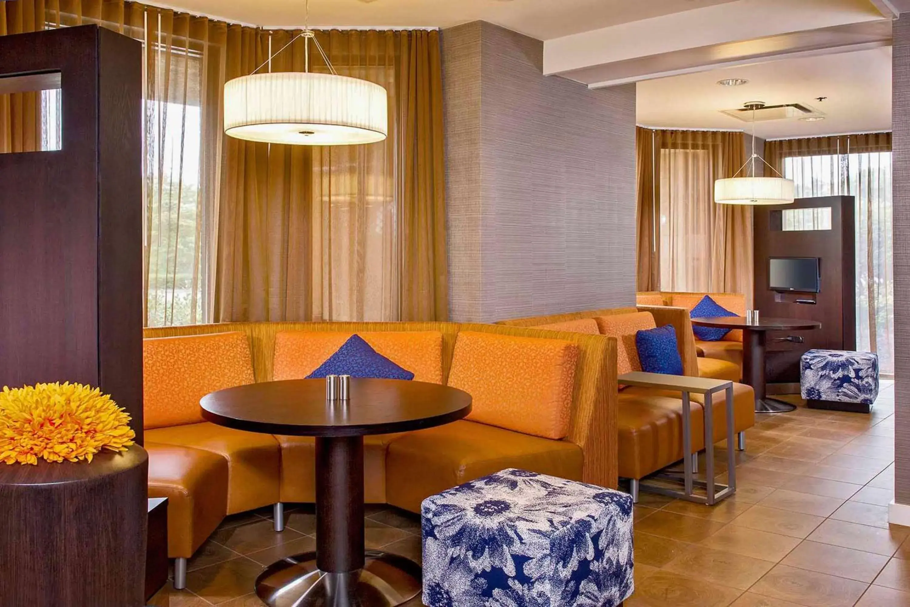 Property building in Sonesta Select Durham Research Triangle Park Property building in Sonesta Select Durham Research Triangle Park