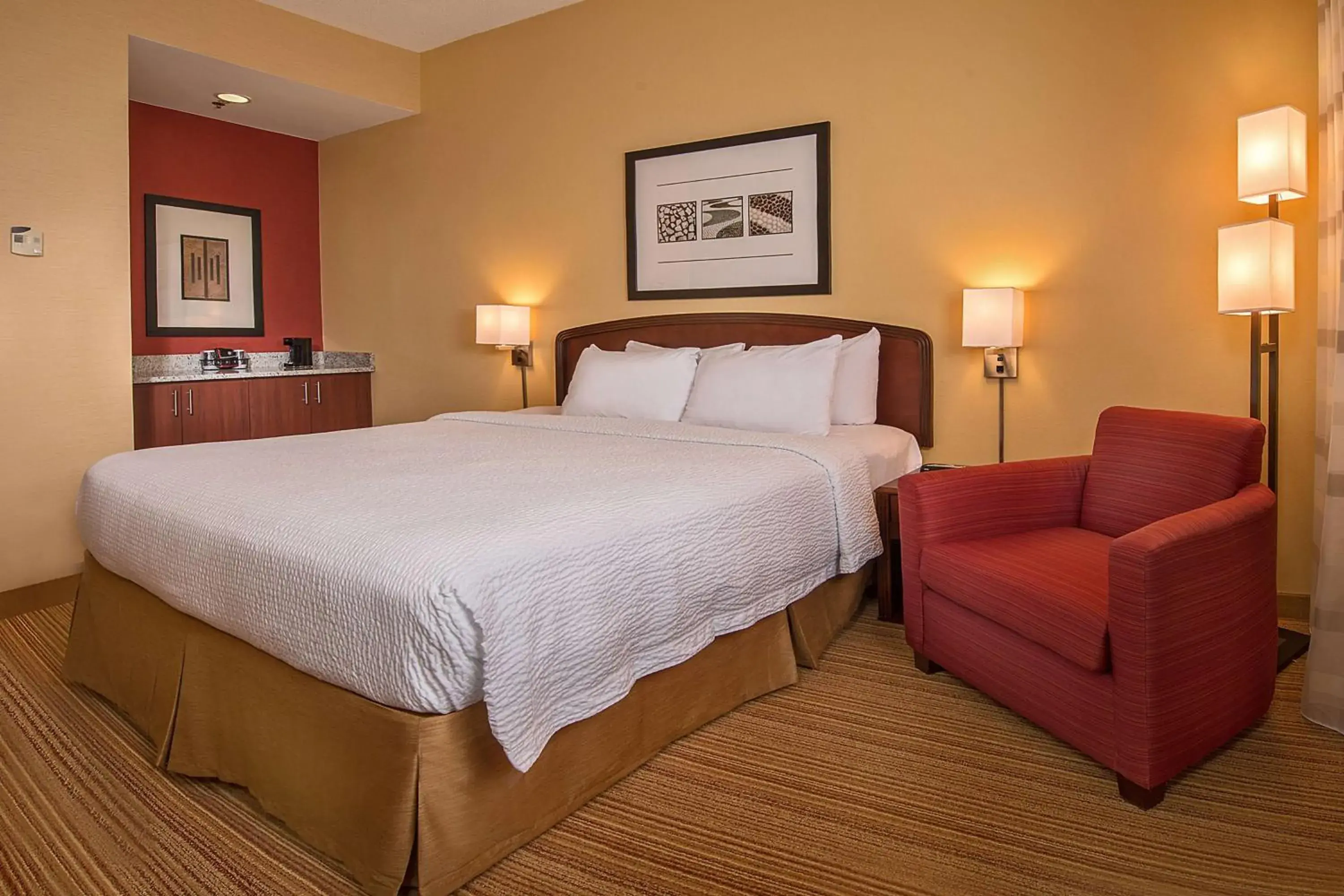 Photo of the whole room, Bed in Sonesta Select Durham Research Triangle Park Photo of the whole room, Bed in Sonesta Select Durham Research Triangle Park