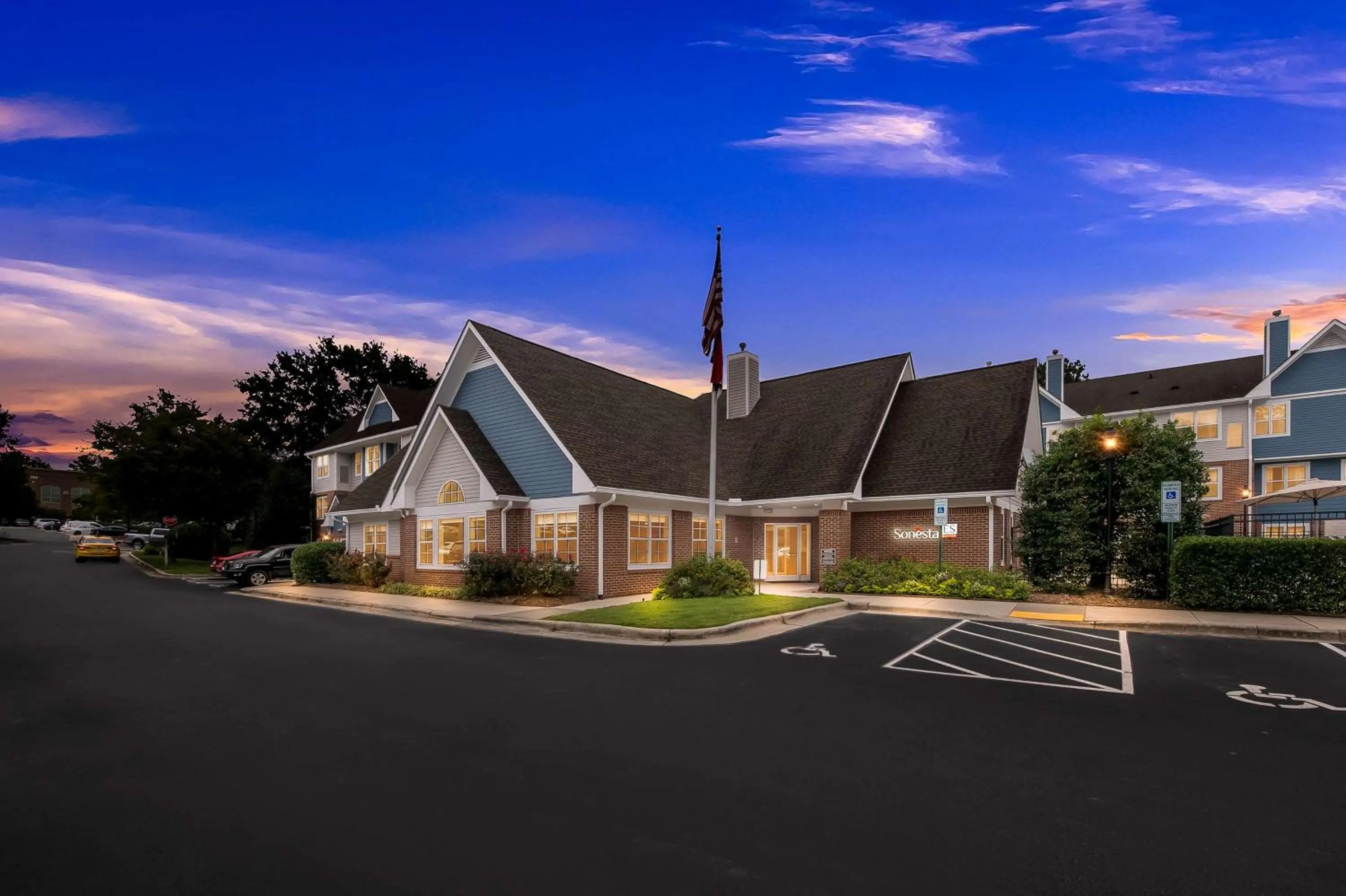 Property building in Sonesta ES Suites Raleigh Cary